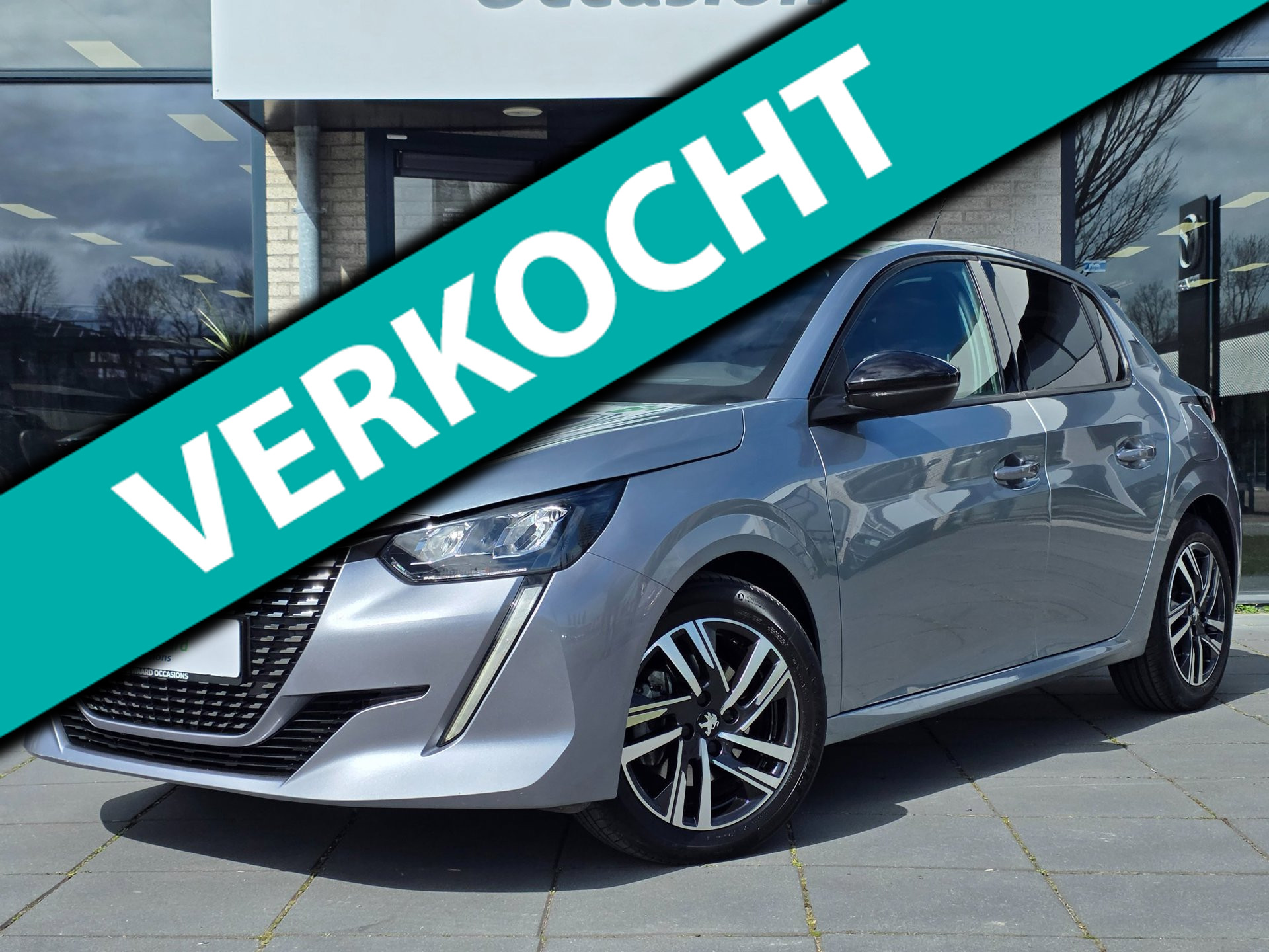 Peugeot 208 1.2 PT Allure Automaat – 18.000 km – Vol opties – 2023 - voorkant
