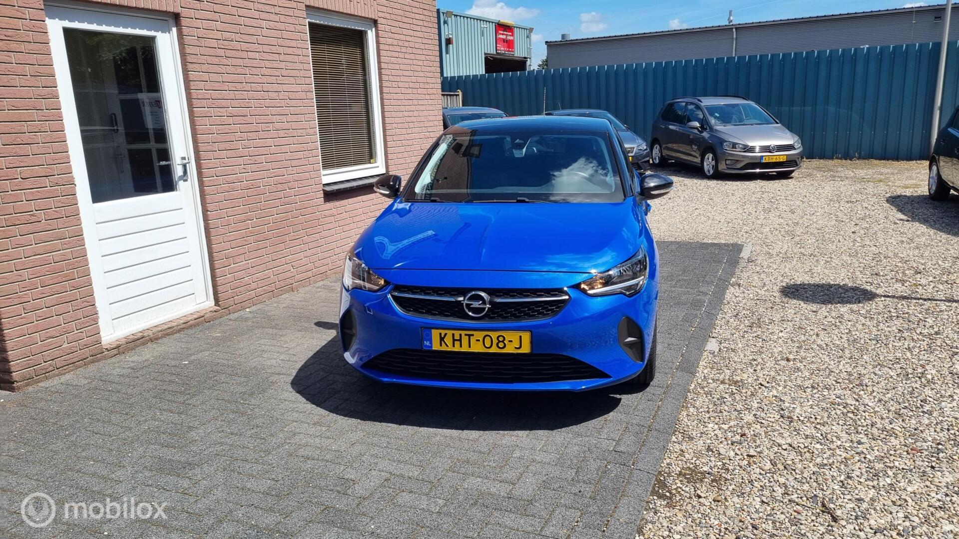 Opel Corsa 1.2 Edition Zeer lage km stand , sportvelgen ,AppleCarplay, Android 2021 - voorkant