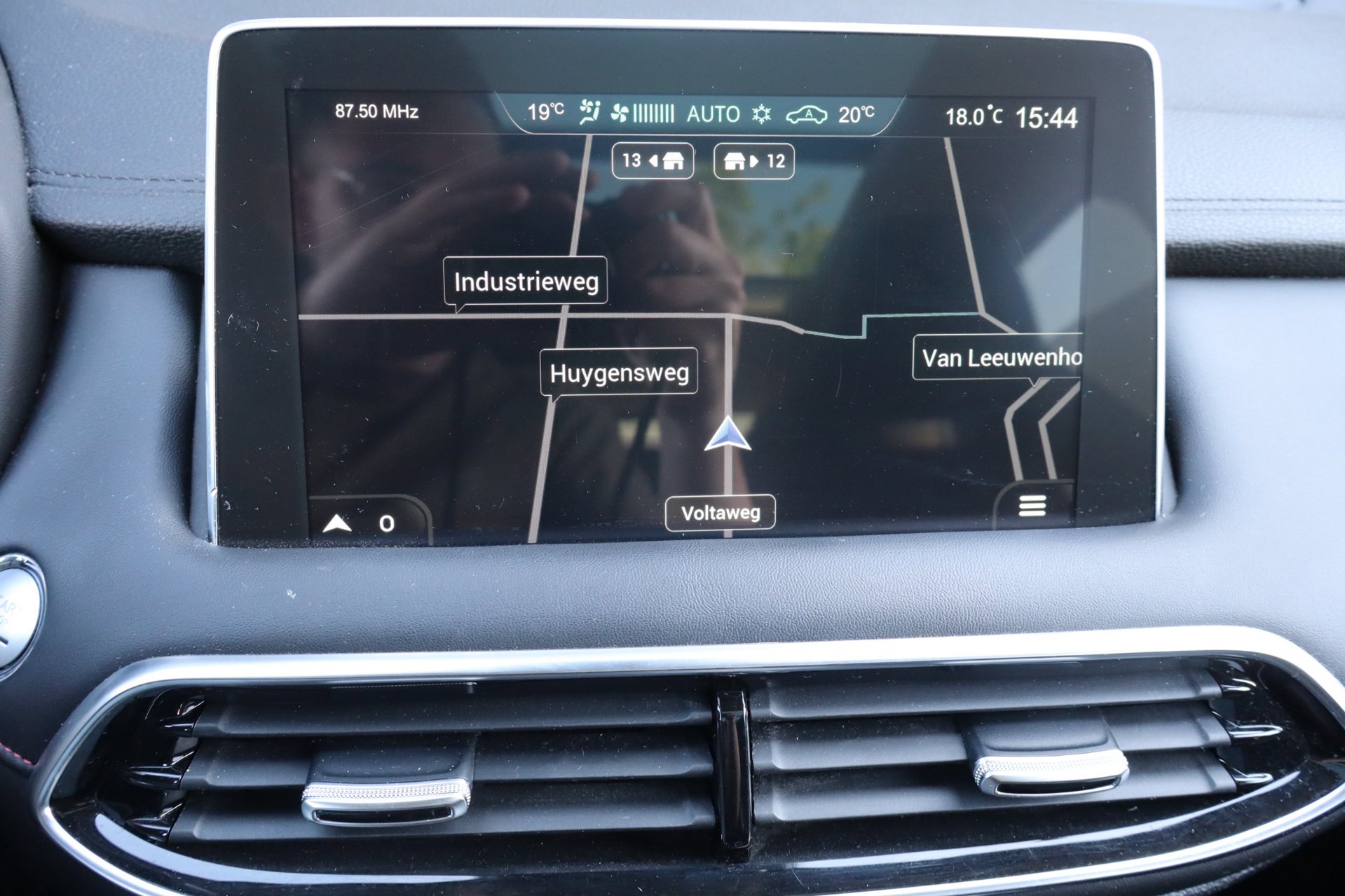 Foto van MG MG Ehs Plug-in Hybrid