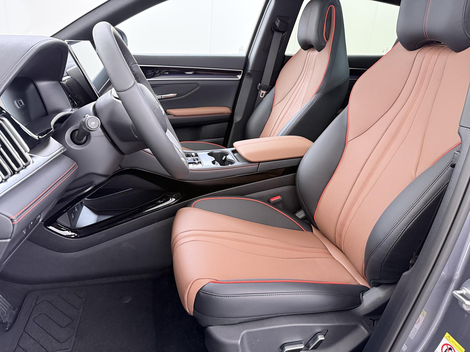 Foto van BYD BYD Seal U Dm-i