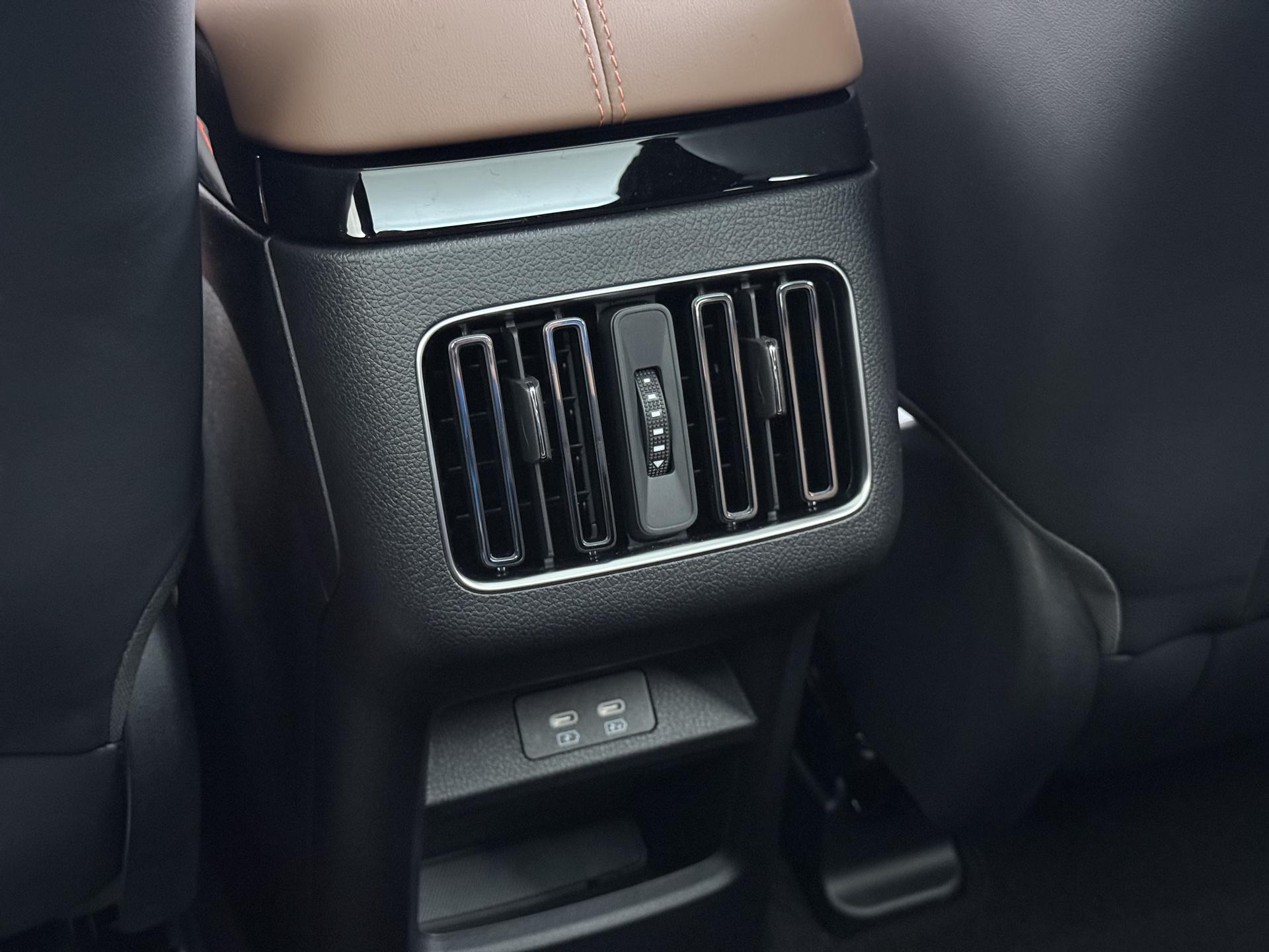 Foto van BYD BYD Seal U Dm-i