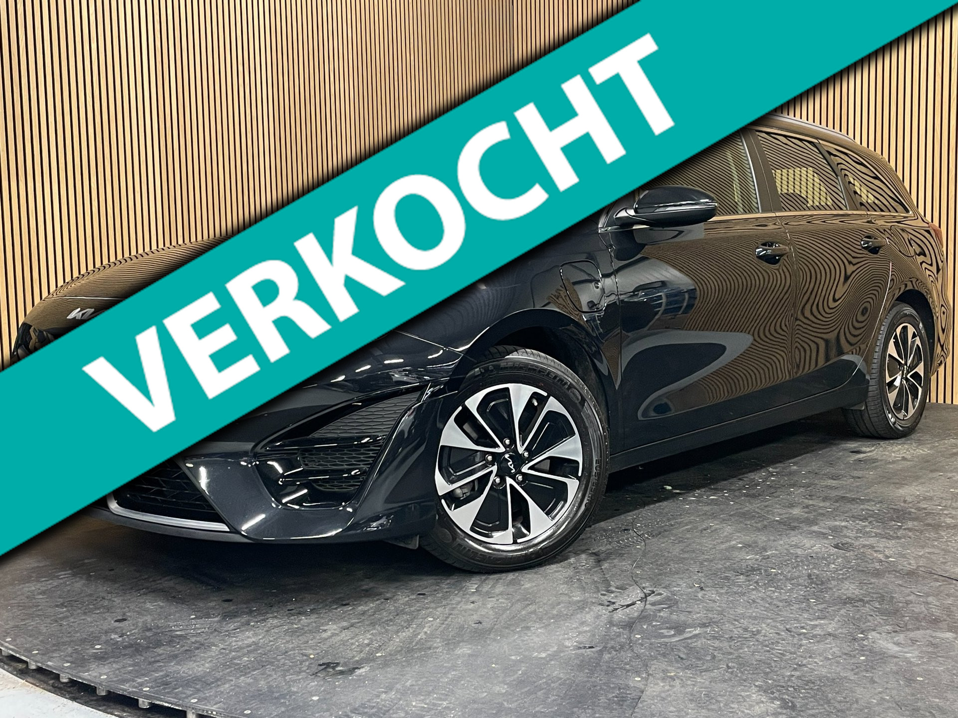 Kia Ceed Sportswagon 1.6 GDI PHEV DynamicLine|AUTOMAAT|ACC|ANDROID,CARPLAY|STOEL+STUURVERW|CAMERA|CRUISE+CLIMATE CTRL|IN BTW|1eEIG 2023 - voorkant