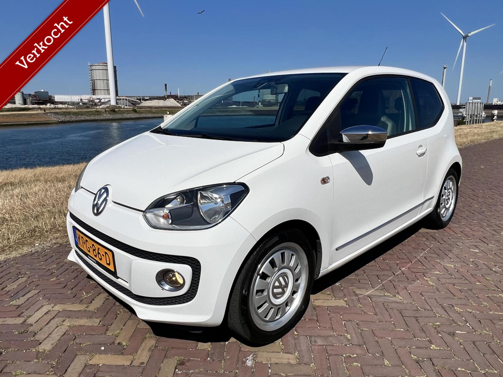 Volkswagen Up 1.0 high up! AIRCO|LEDER|NW APK 2012 - voorkant