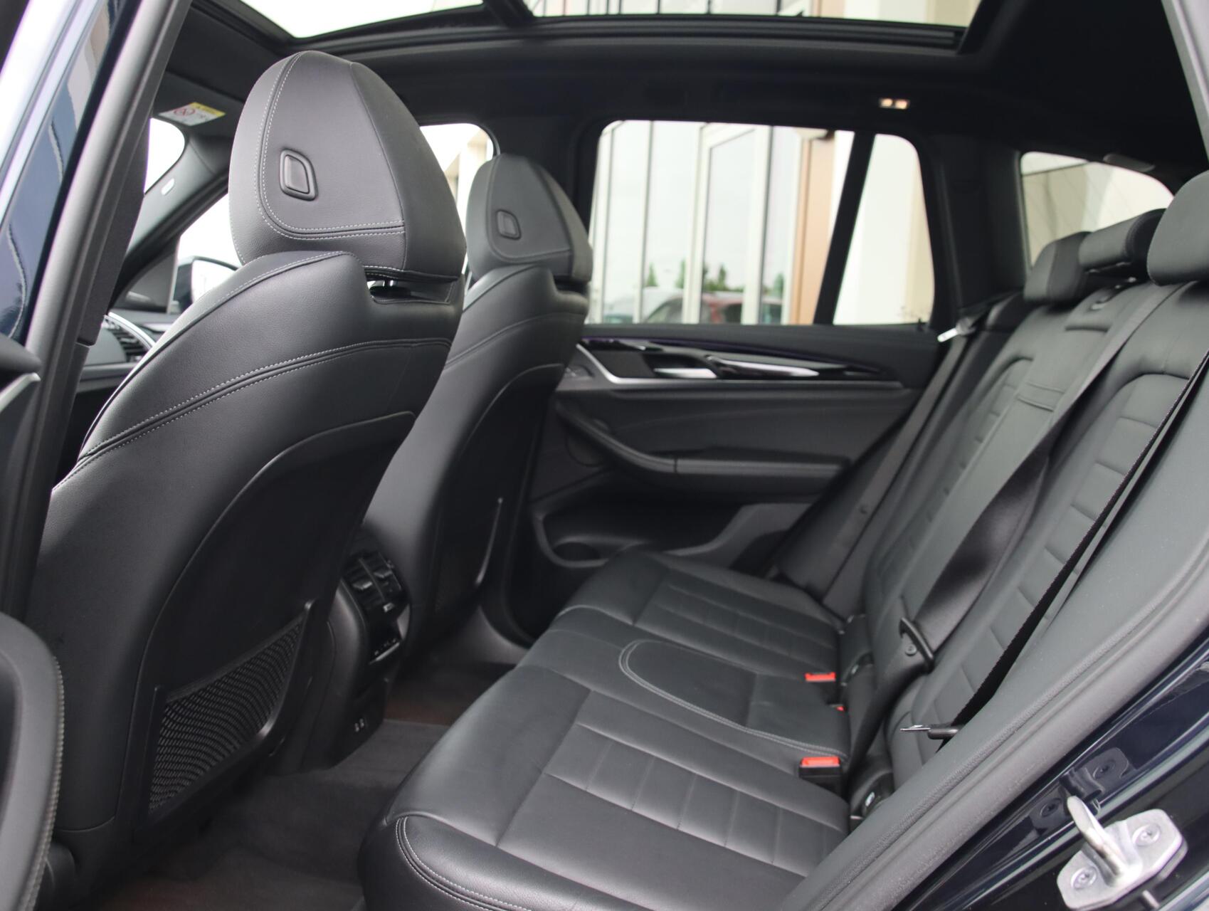 Foto van BMW Ix3