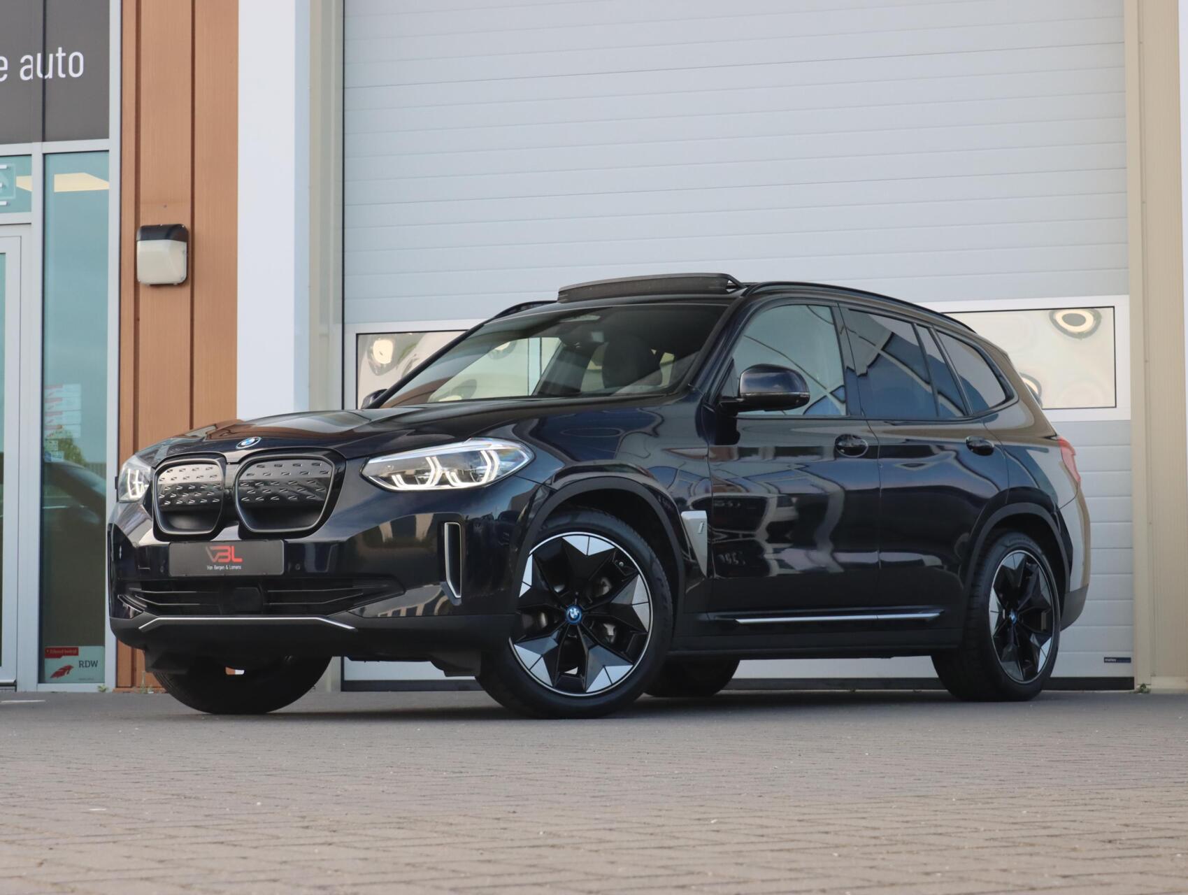 Foto van BMW Ix3