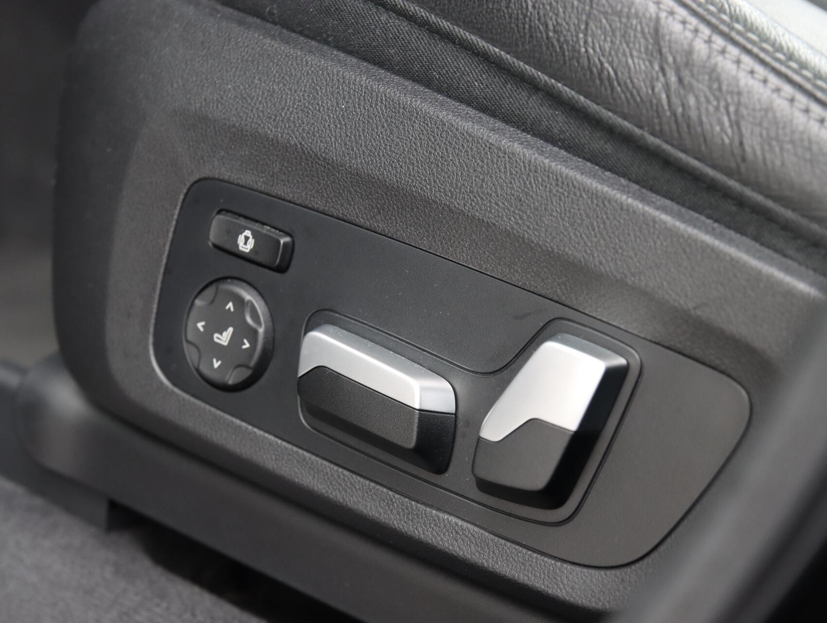 Foto van BMW Ix3
