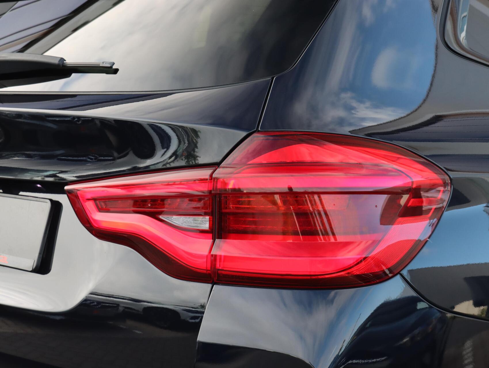 Foto van BMW Ix3