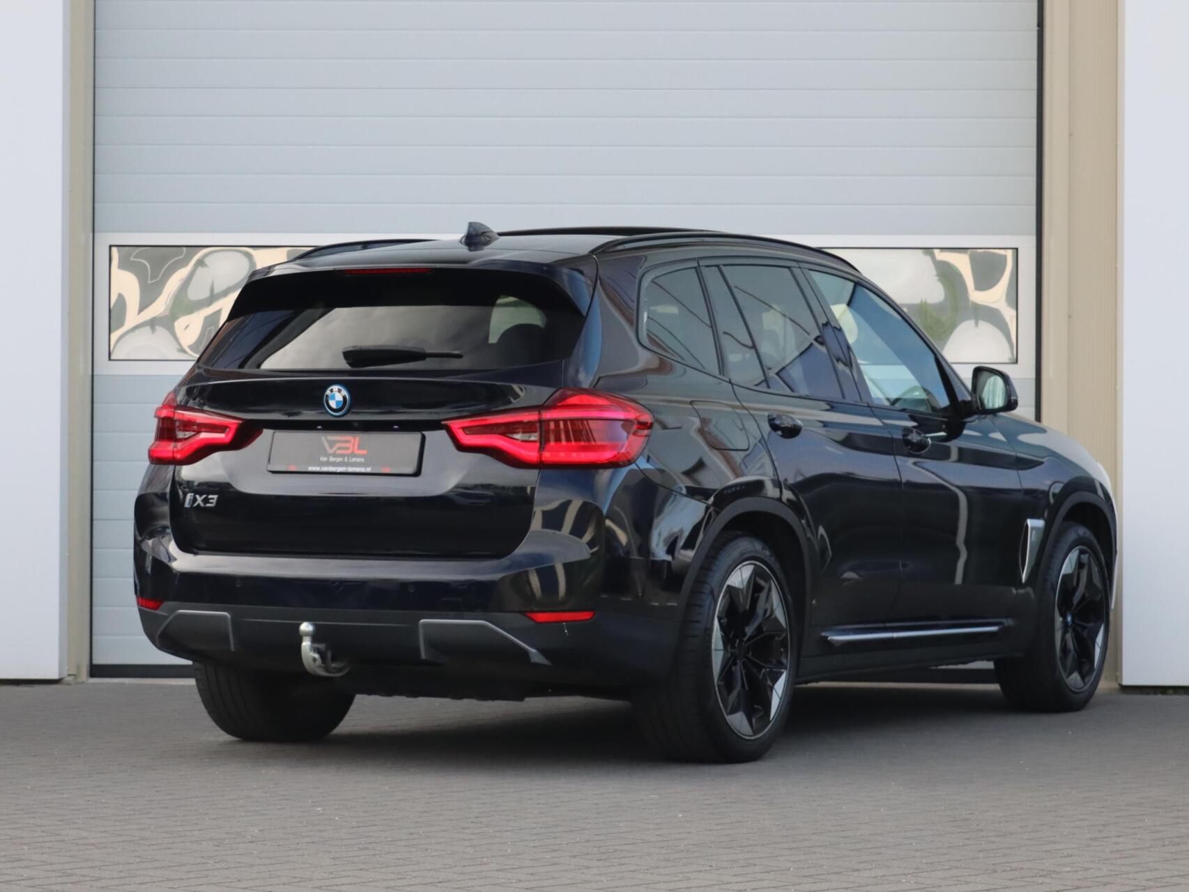 Foto van BMW Ix3