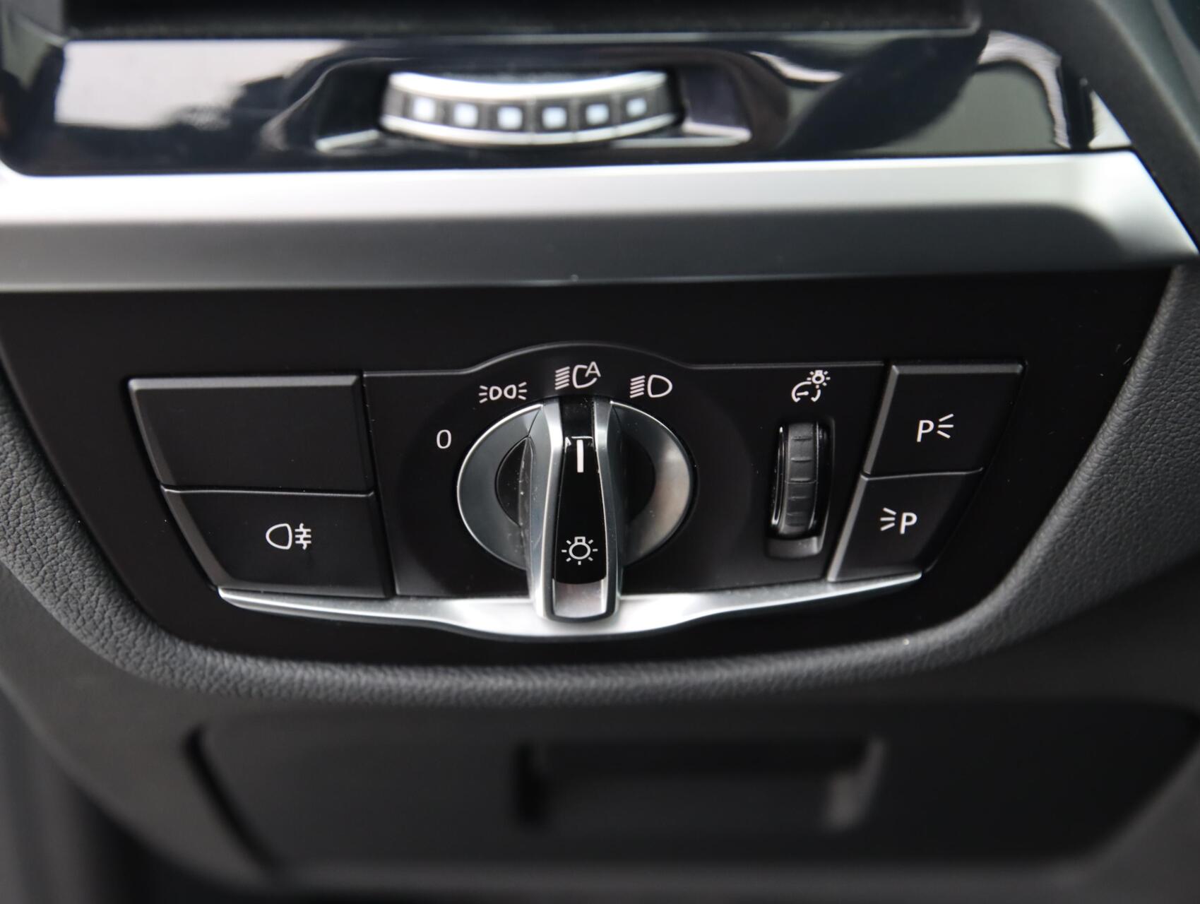 Foto van BMW Ix3