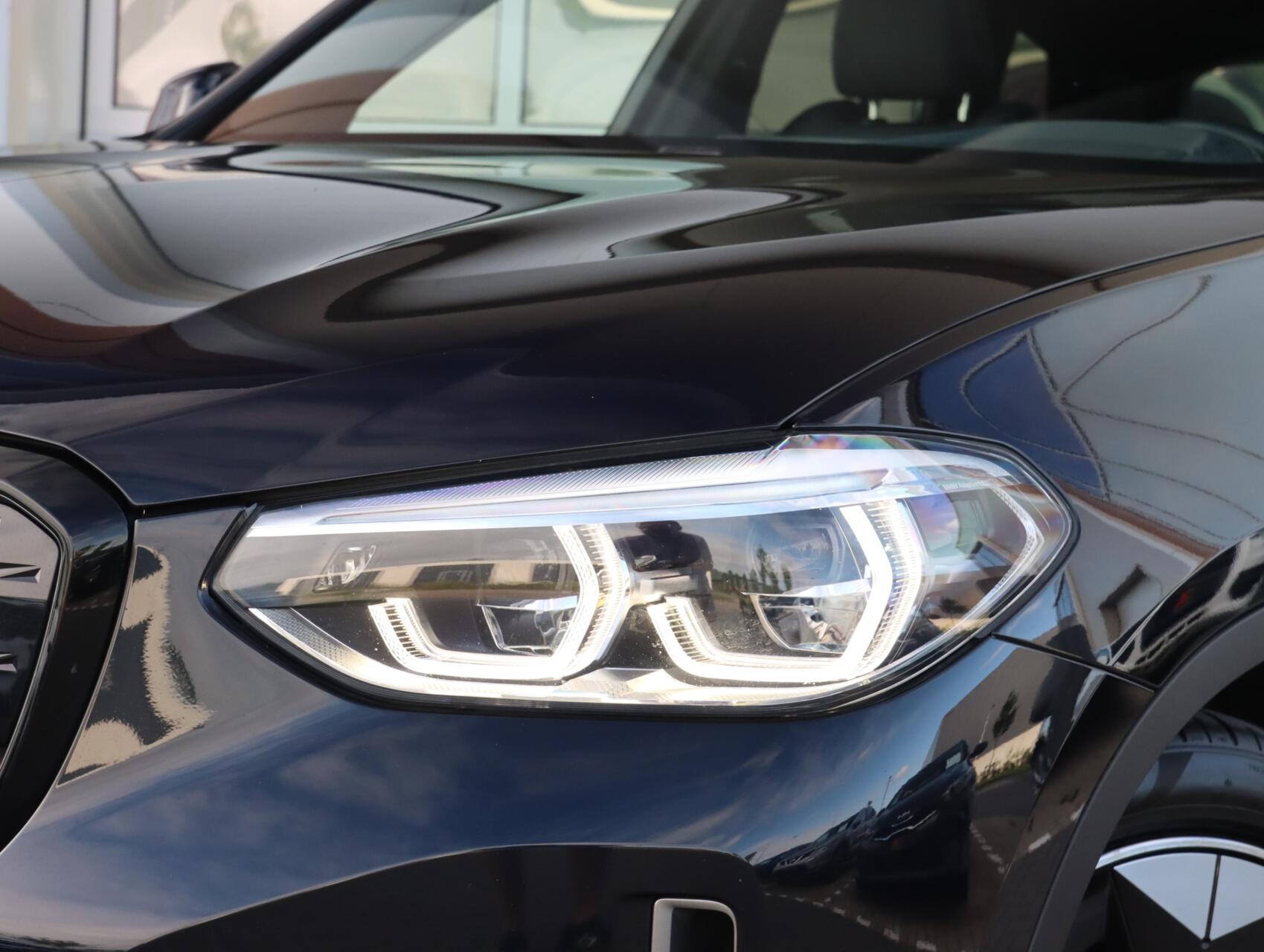 Foto van BMW Ix3
