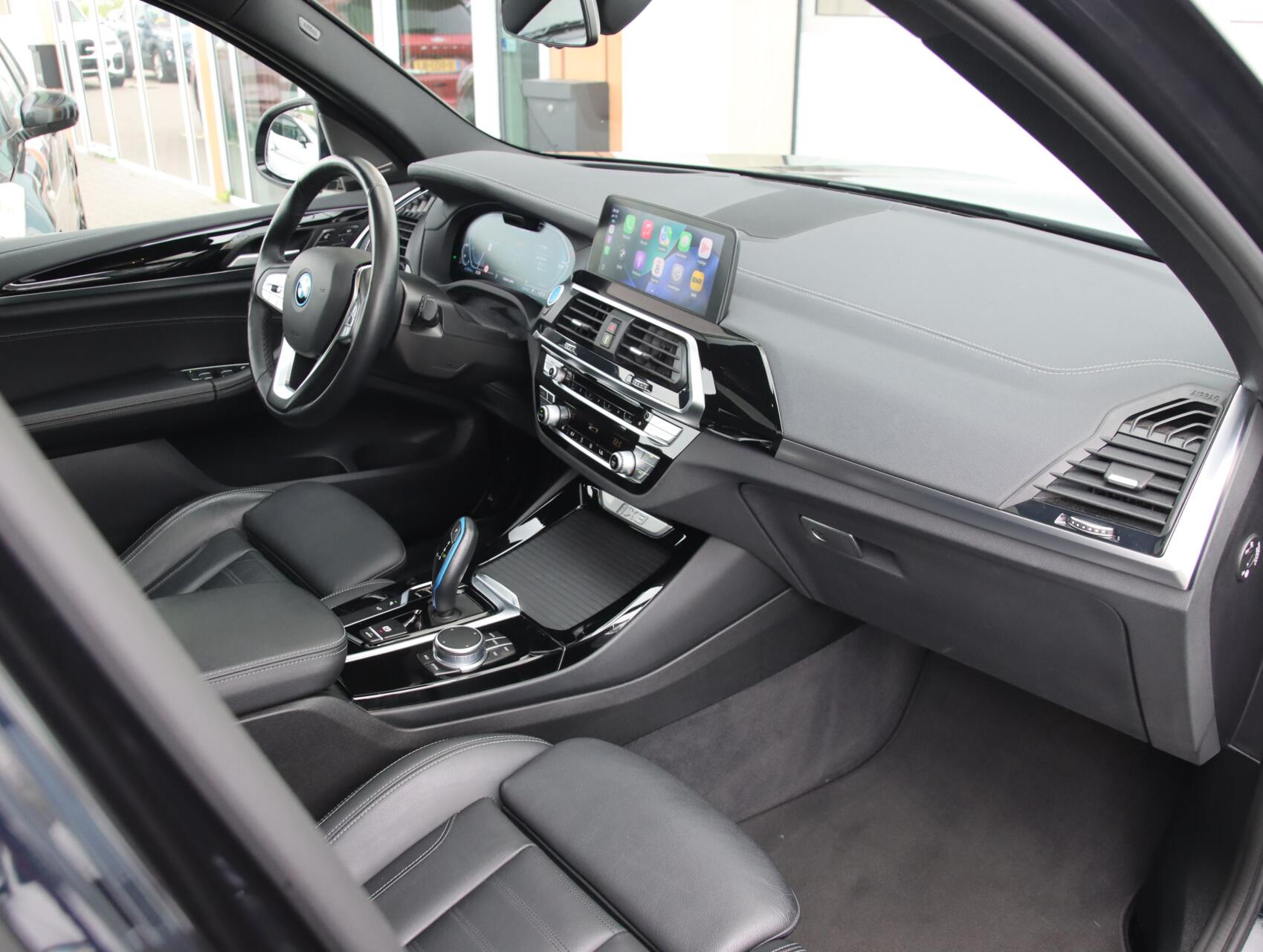 Foto van BMW Ix3
