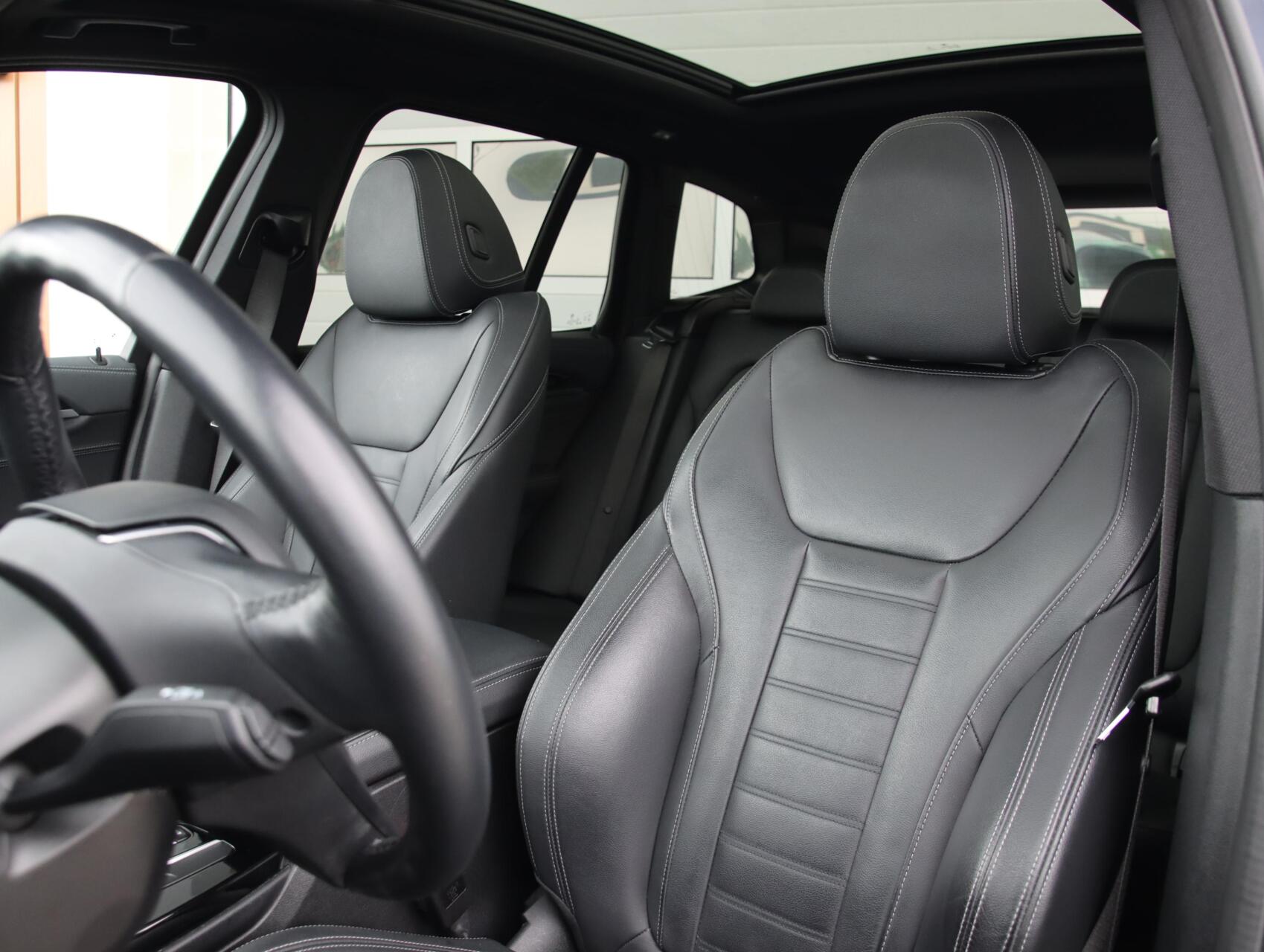 Foto van BMW Ix3