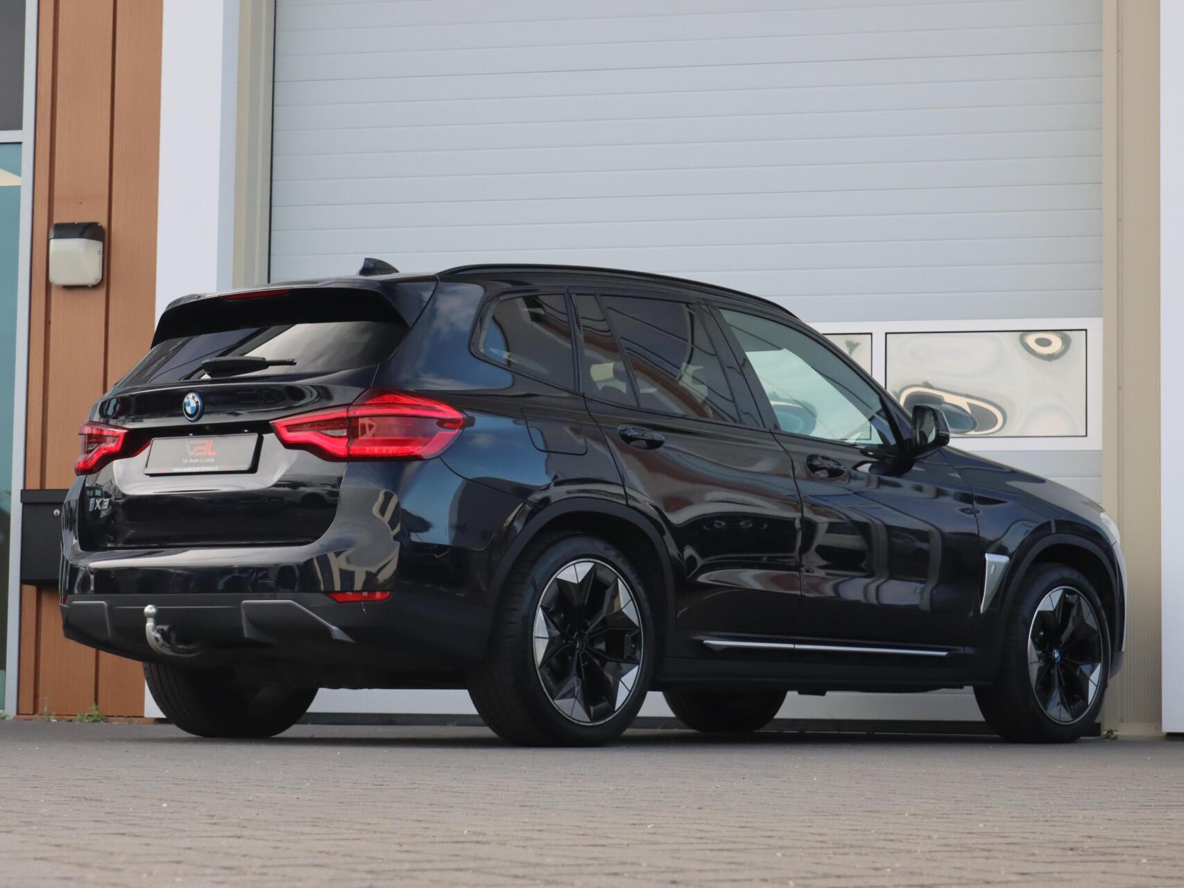Foto van BMW Ix3