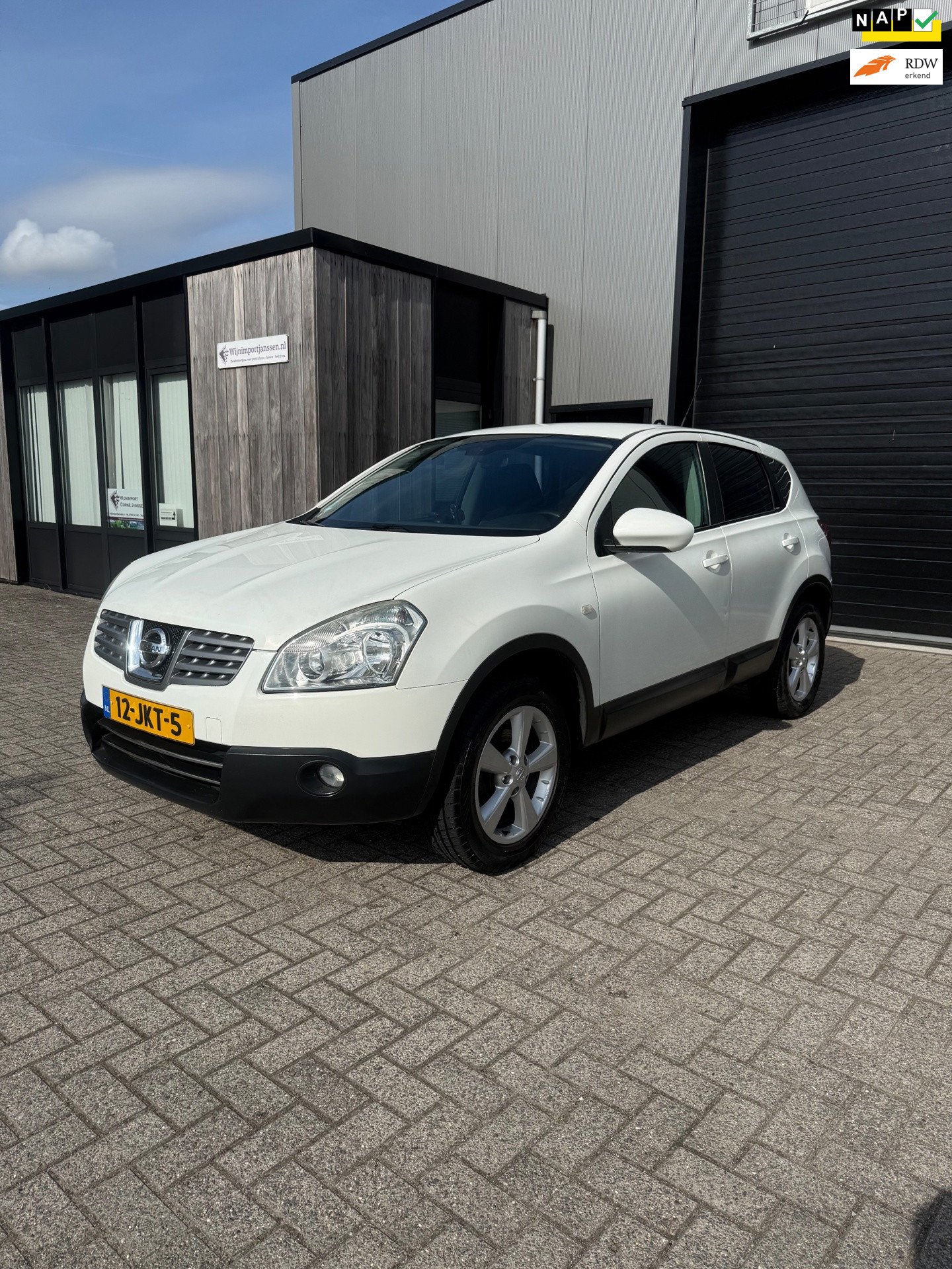 Nissan Nissan Qashqai 1.6 Acenta |1E EIG|AIRCO|SCHERM|NAVI|CRUISE CONTROL|LM VELGEN 2009 - voorkant