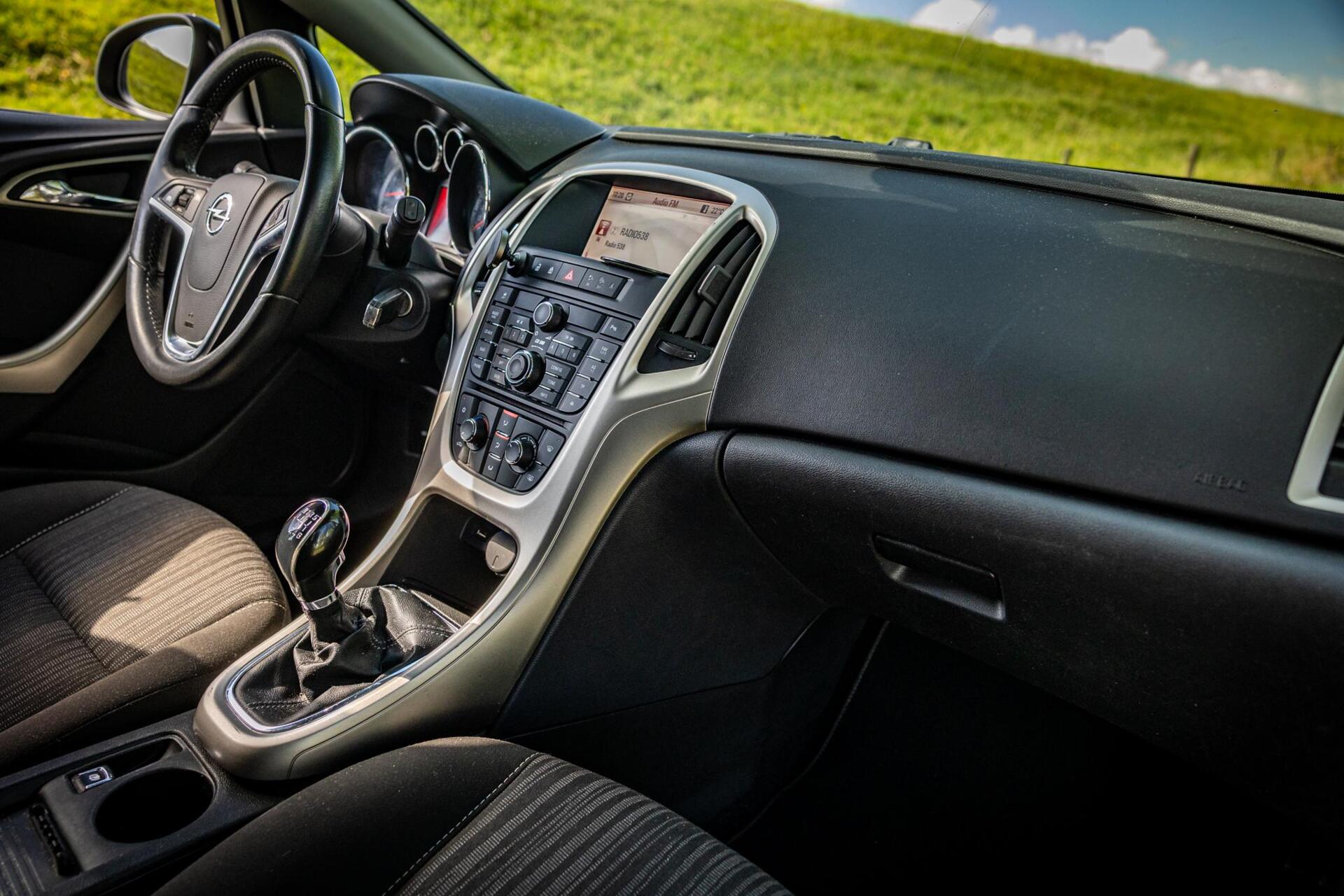Foto van Opel Astra Sports Tourer
