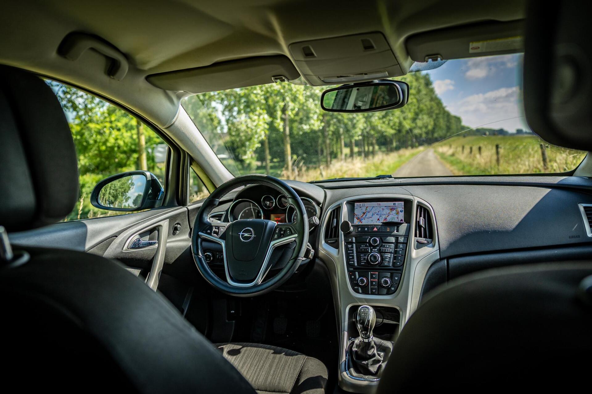Foto van Opel Astra Sports Tourer