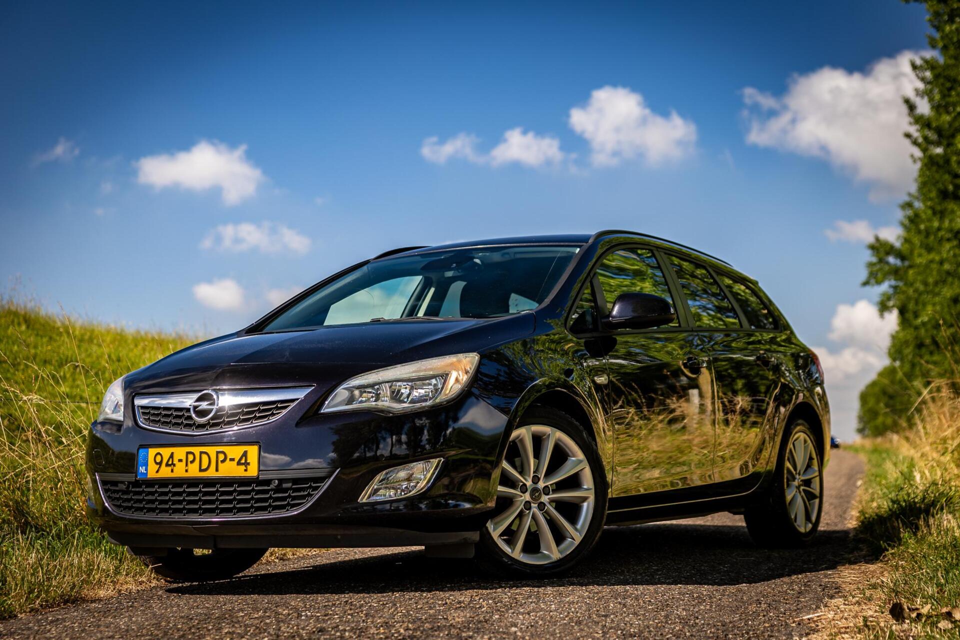 Foto van Opel Astra Sports Tourer