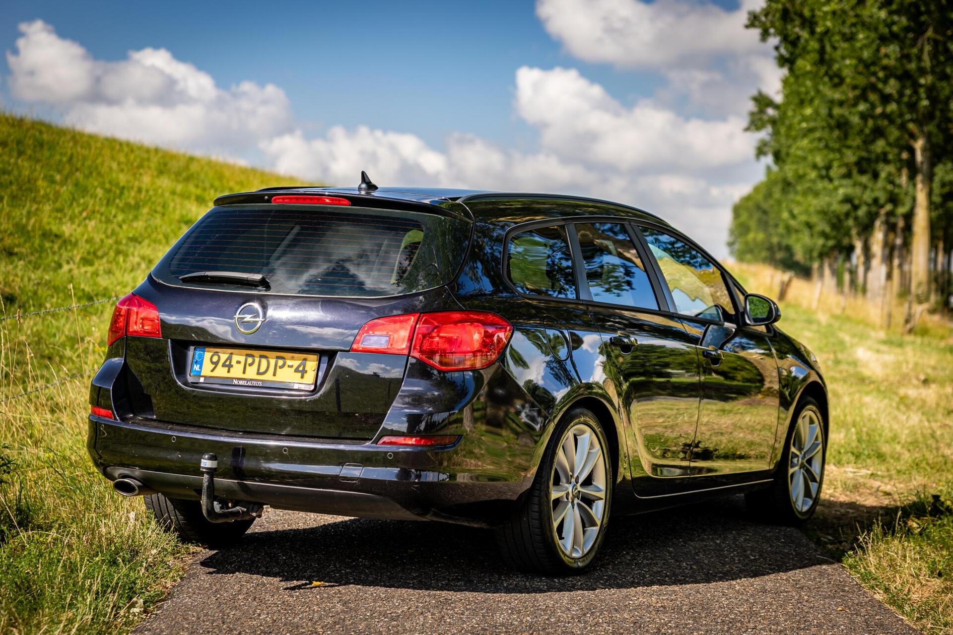 Foto van Opel Astra Sports Tourer