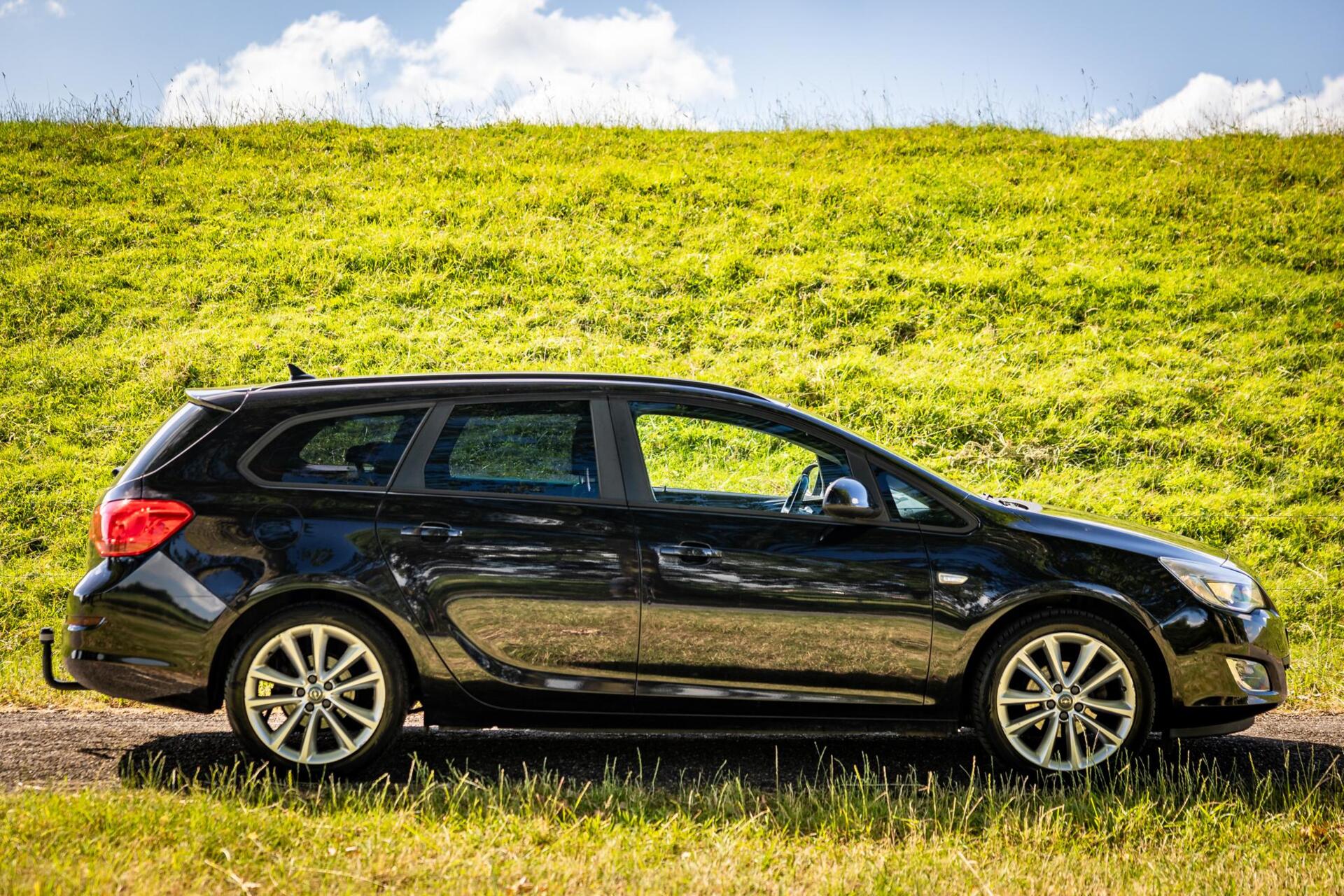 Foto van Opel Astra Sports Tourer