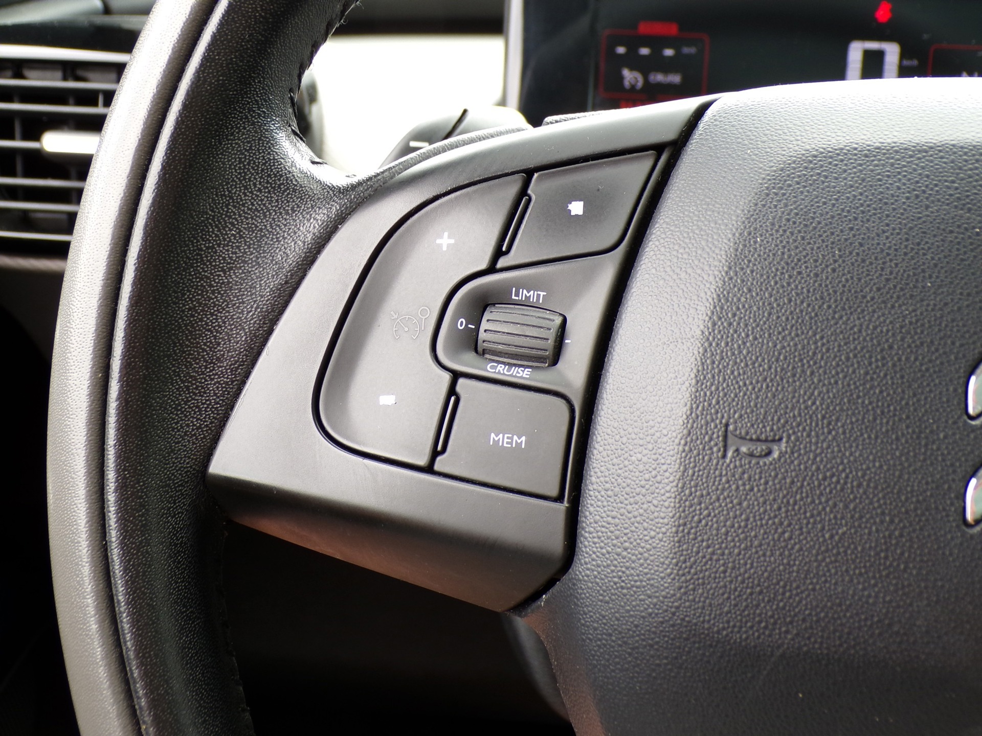 Foto van Citroen C4 Cactus
