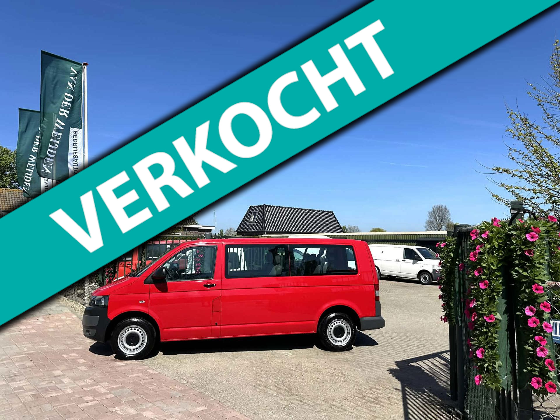 Volkswagen Kombi 2.0 TDI L2H1 9 Pers. Automaat Marge 2012 - voorkant
