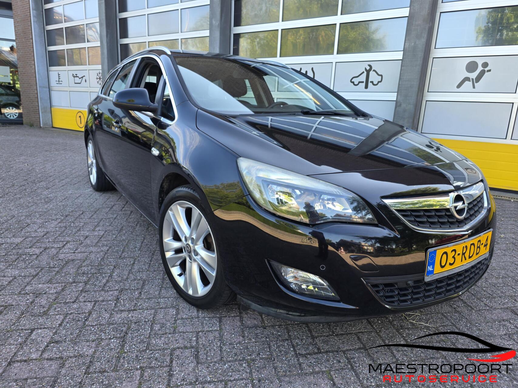 Foto van Opel Astra Sports Tourer