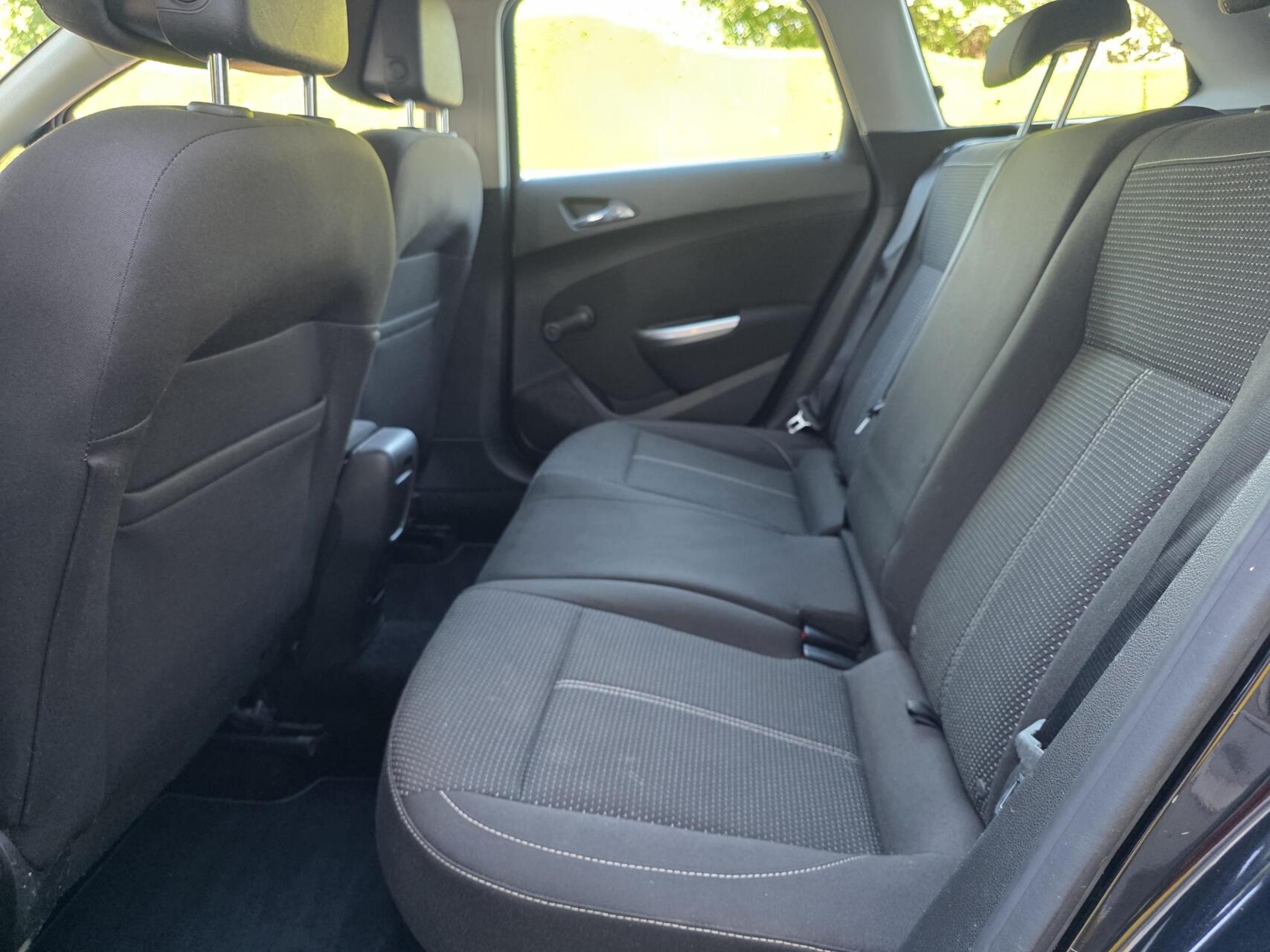 Foto van Opel Astra Sports Tourer