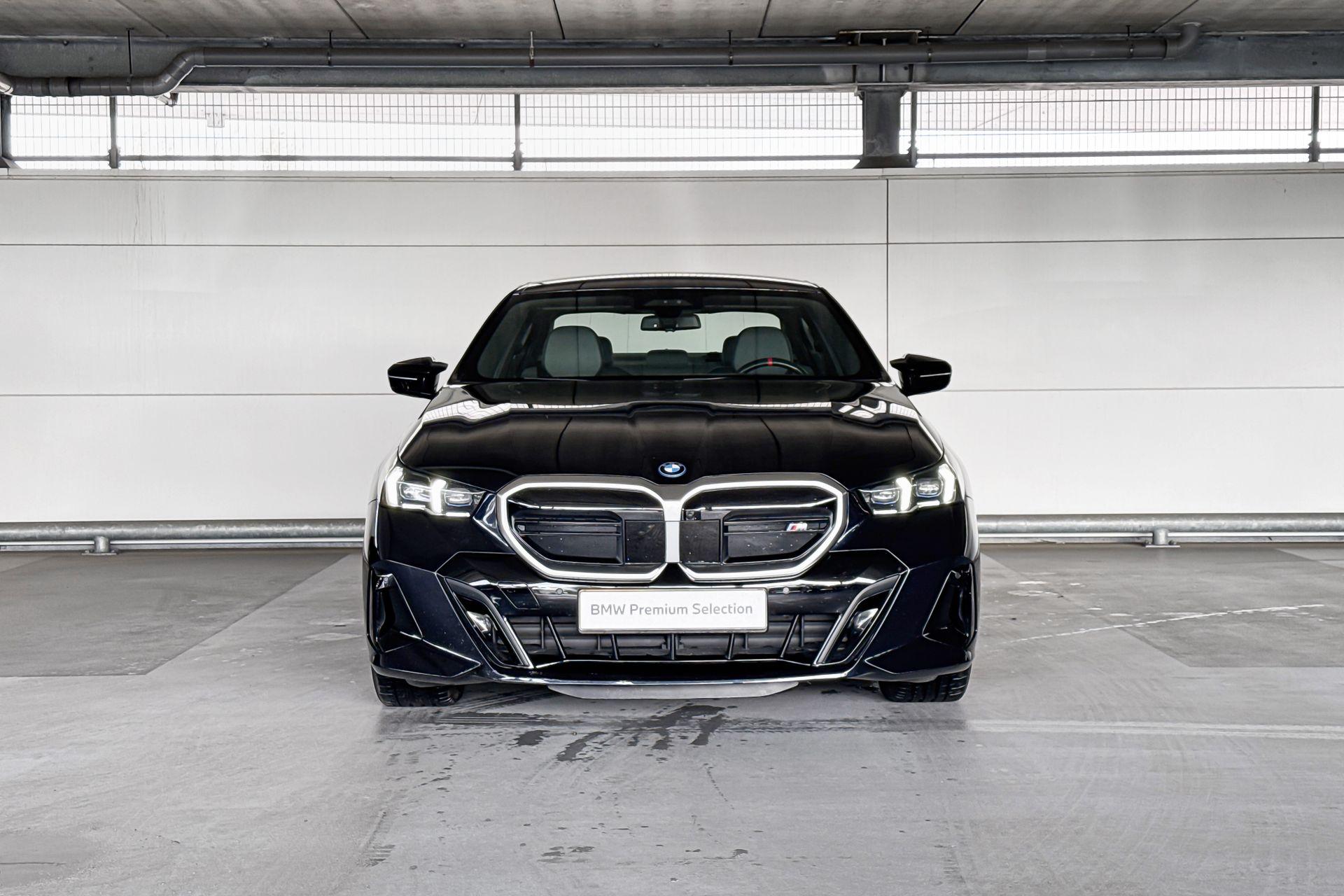 Foto van BMW I5 M60 xDrive