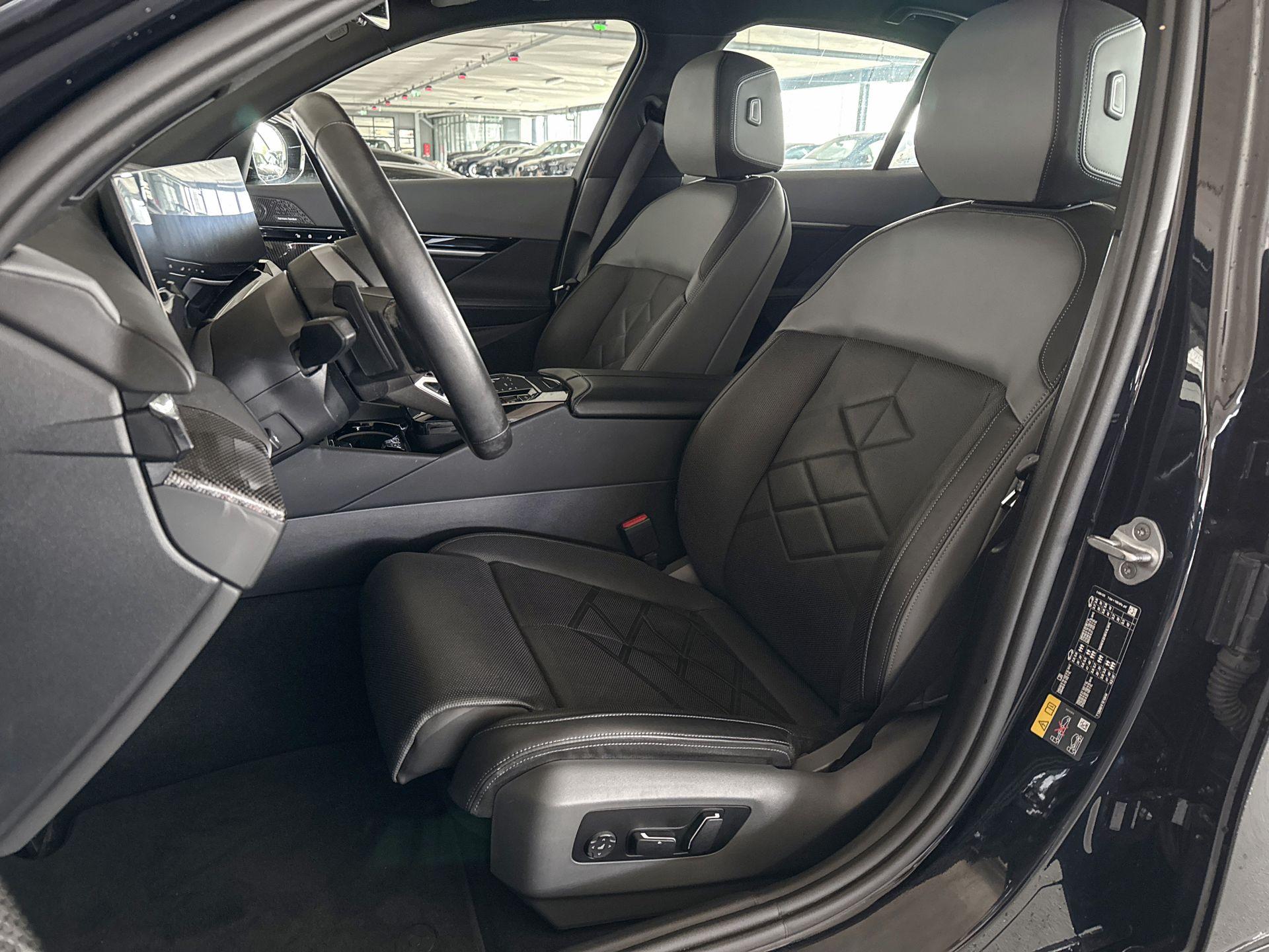 Foto van BMW I5 M60 xDrive