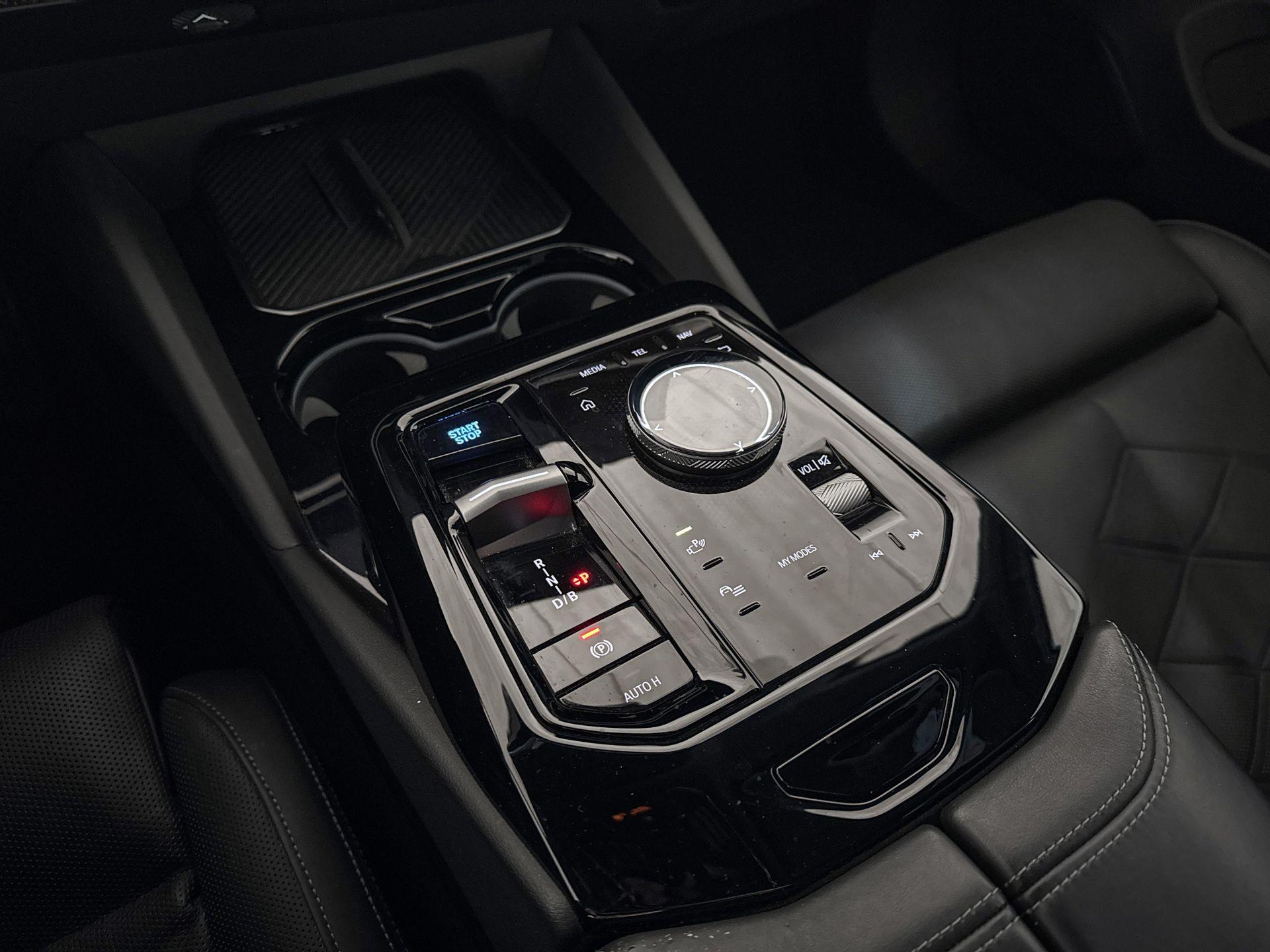 Foto van BMW I5 M60 xDrive