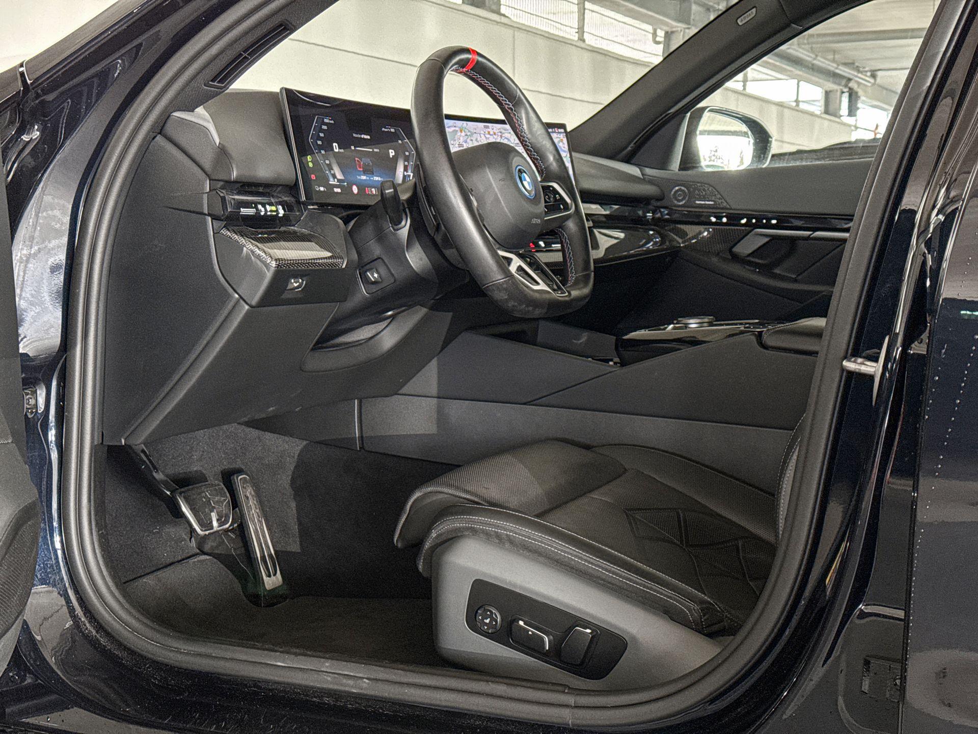 Foto van BMW I5 M60 xDrive