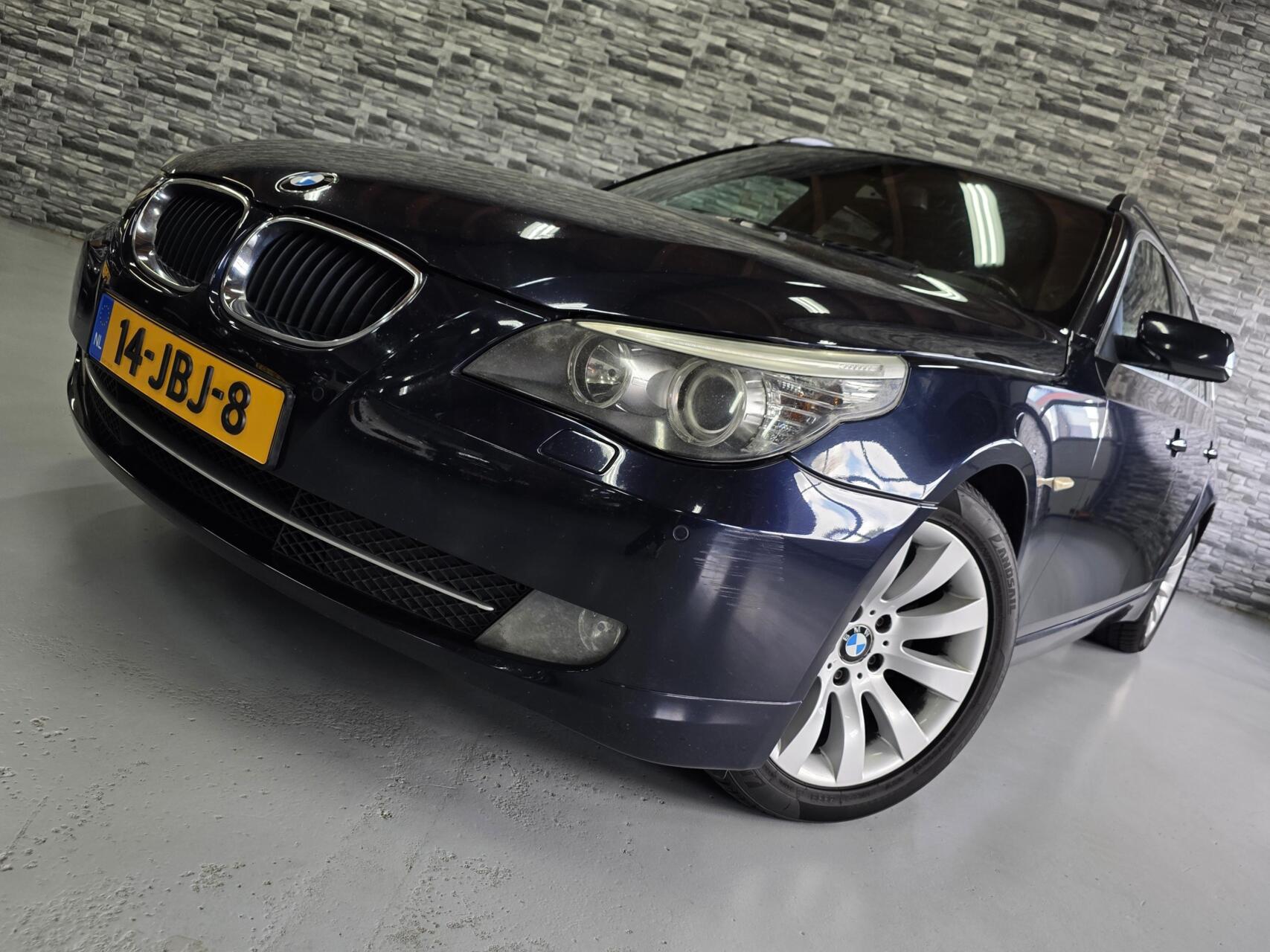 BMW 5er Reihe 520d Corporate Lease Business Line NAP! 2009 - voorkant