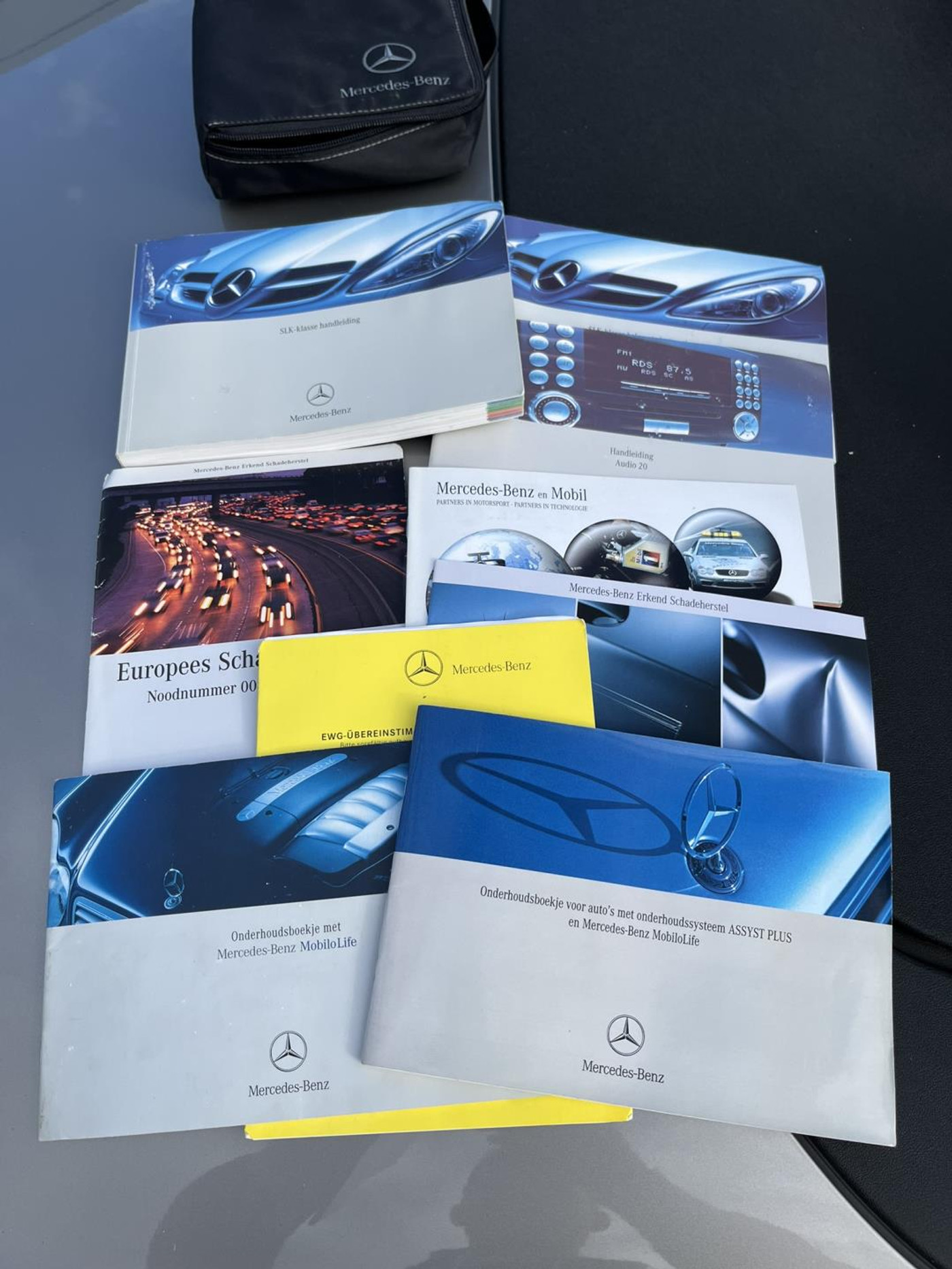Foto van Mercedes-Benz SLK 200 Kompressor