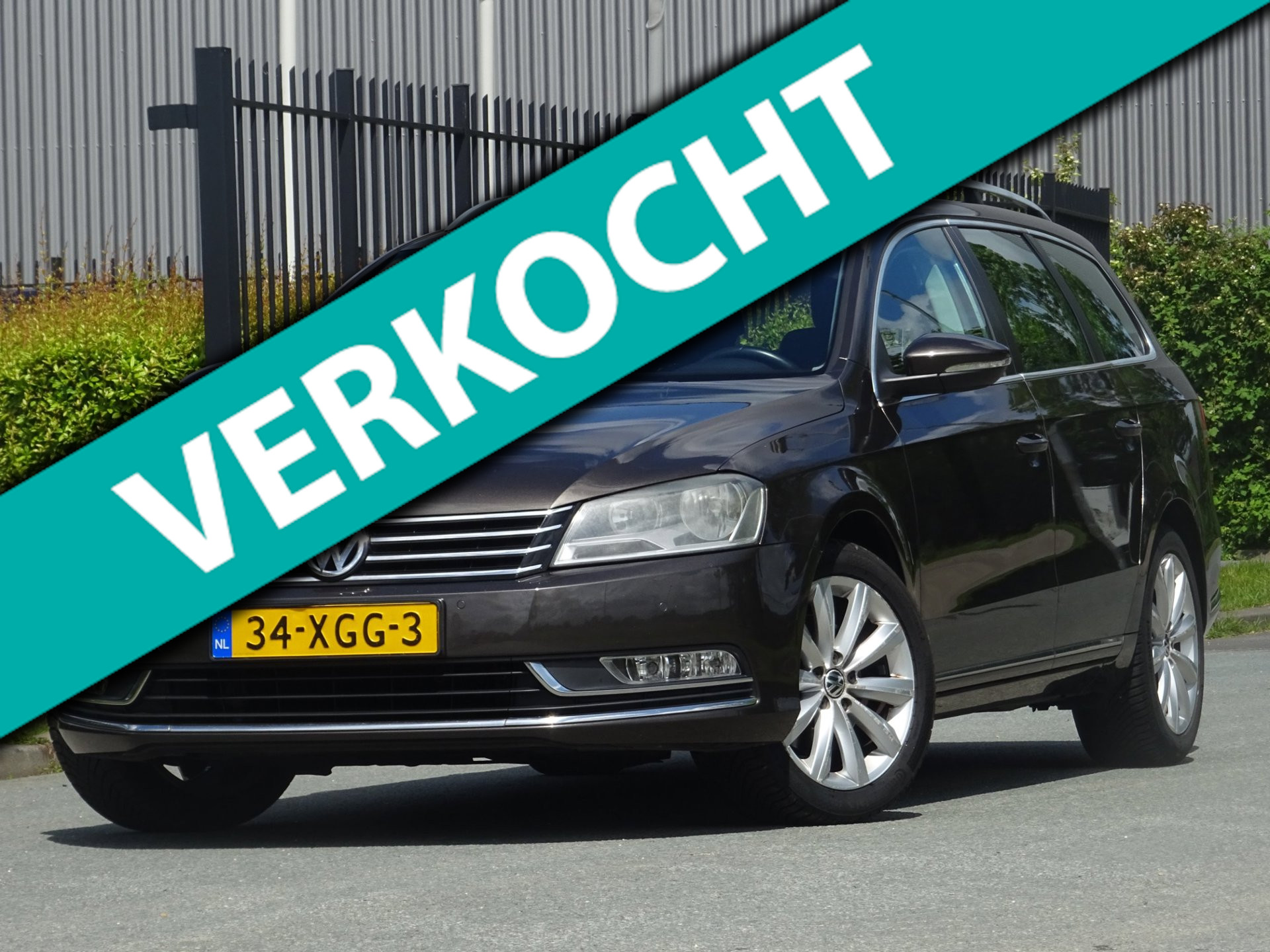 Volkswagen Passat 1.4 TSI BlueMotion DSG NAP/NAV/PDC 2012 - voorkant