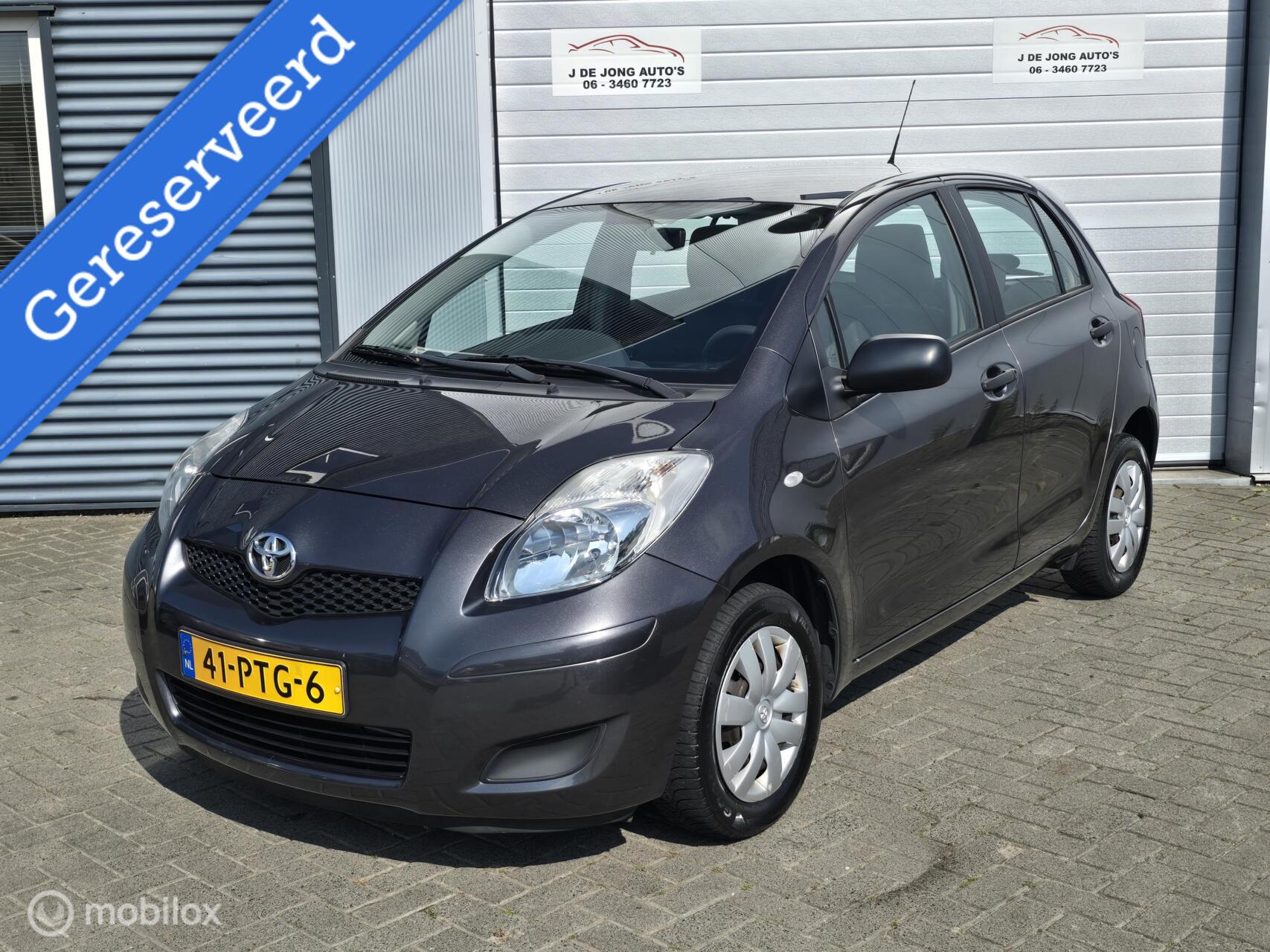 Toyota Toyota Yaris 1.0 VVTi Cool 97DKM! 2e eigenaar! Cruise control! 2011 - voorkant