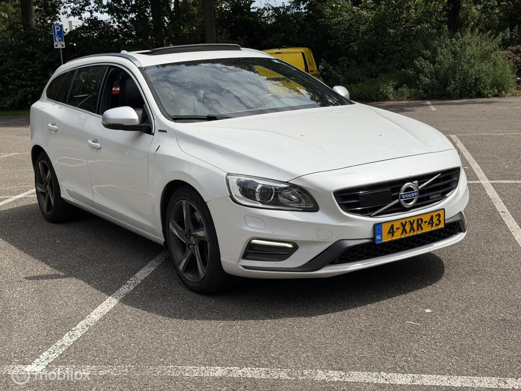 Foto van Volvo V60 Plug In Hybrid