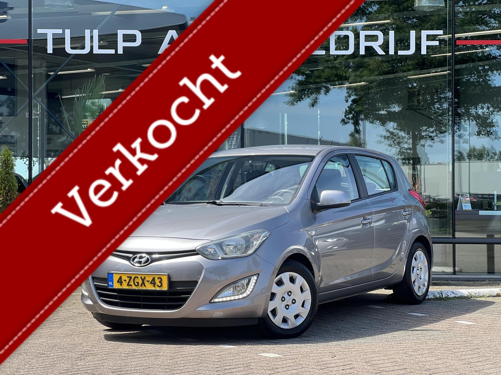 Hyundai I20 1.2i i-Drive 5 Deurs Airco LED Goed onderhouden! 2013 - voorkant