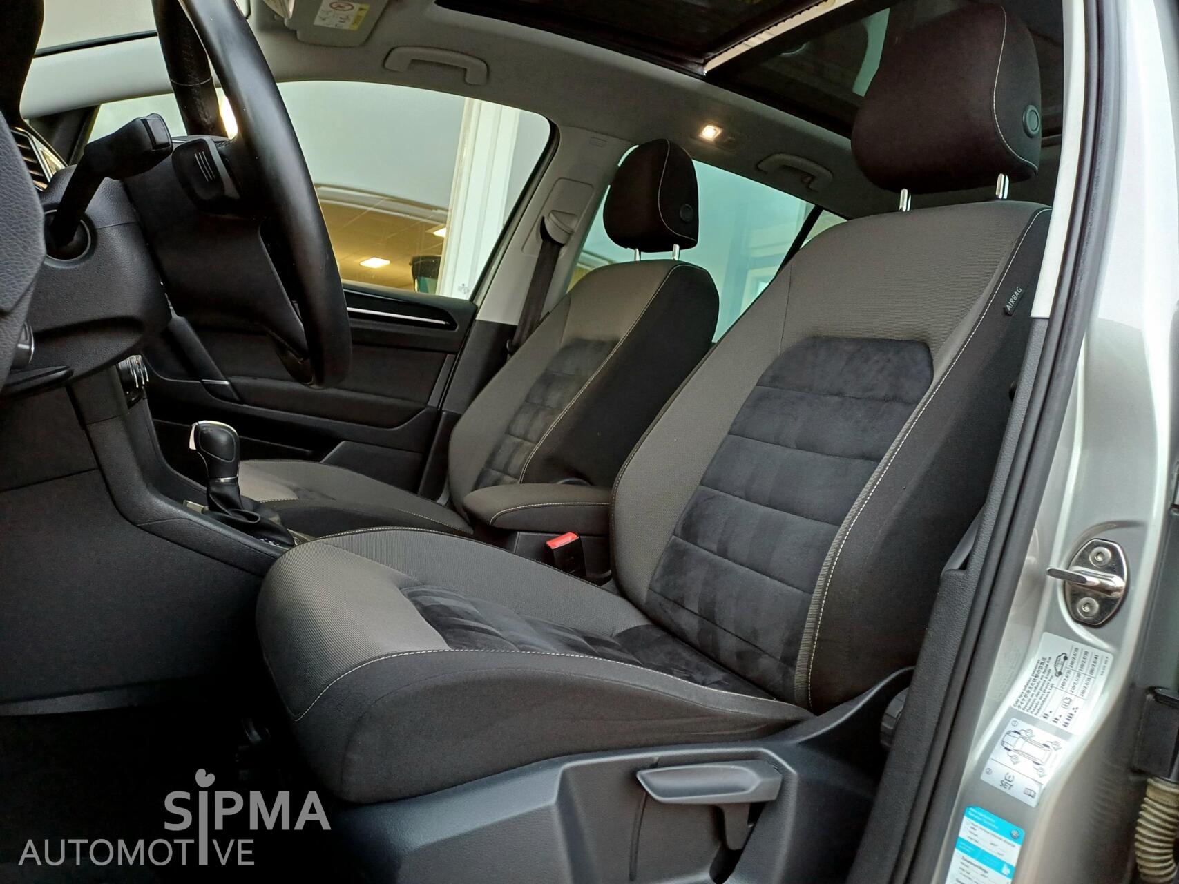 Foto van Volkswagen Golf Sportsvan