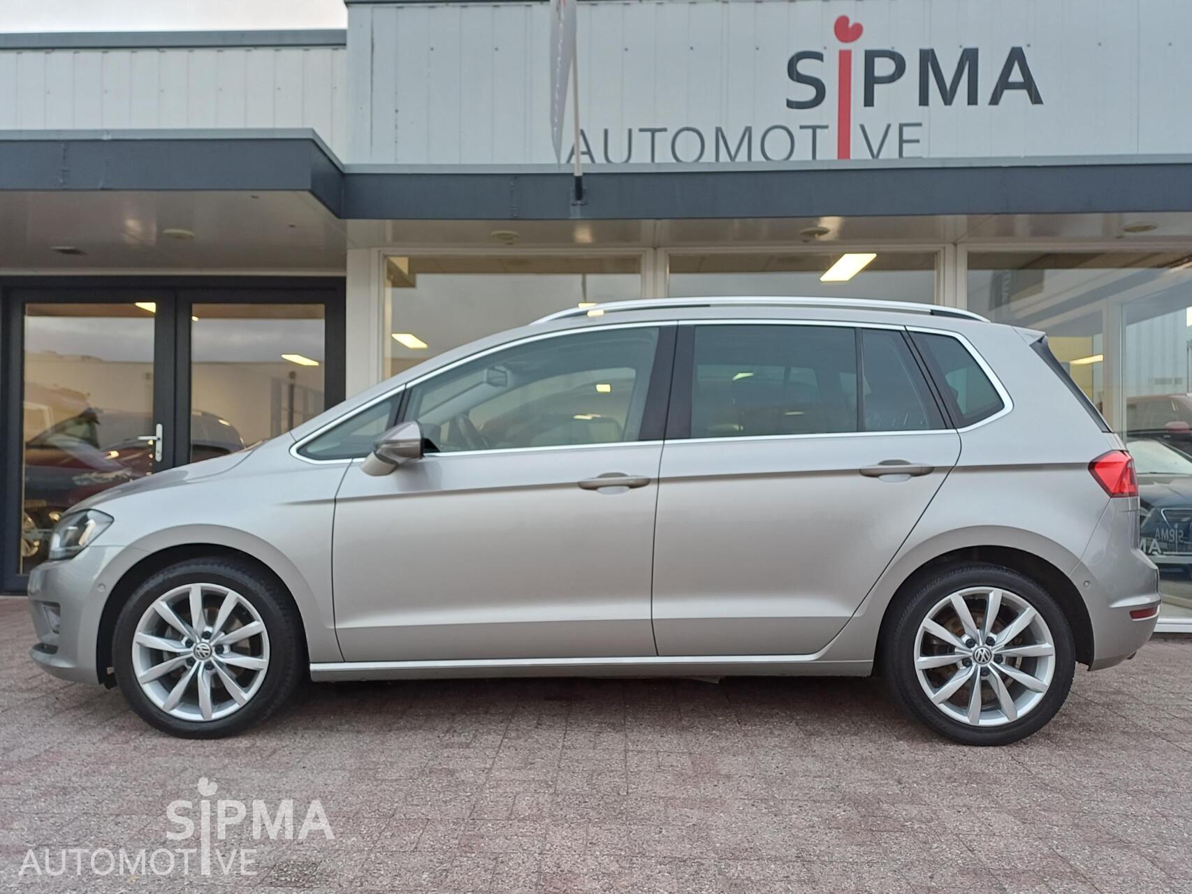 Foto van Volkswagen Golf Sportsvan