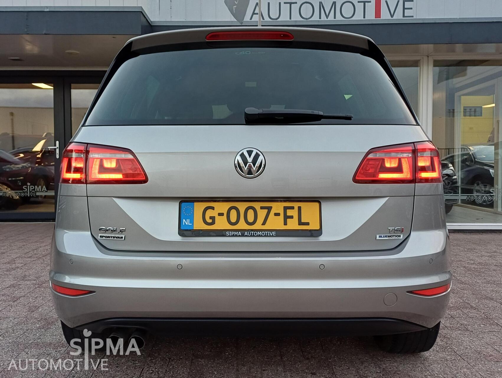 Foto van Volkswagen Golf Sportsvan