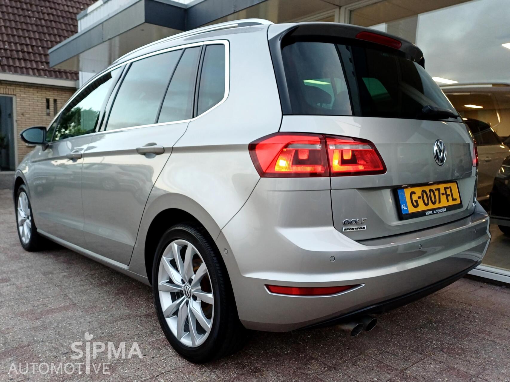 Foto van Volkswagen Golf Sportsvan