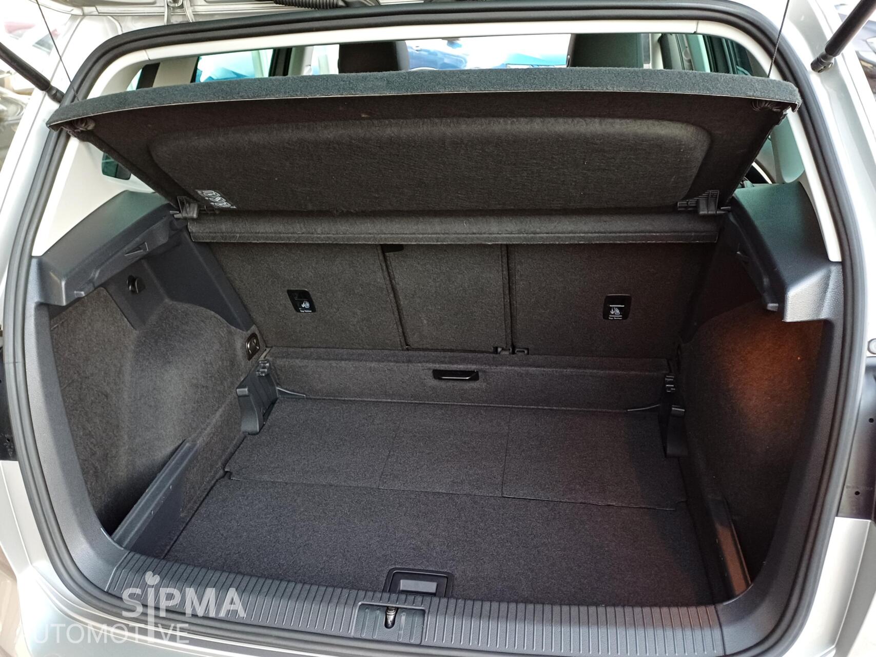 Foto van Volkswagen Golf Sportsvan