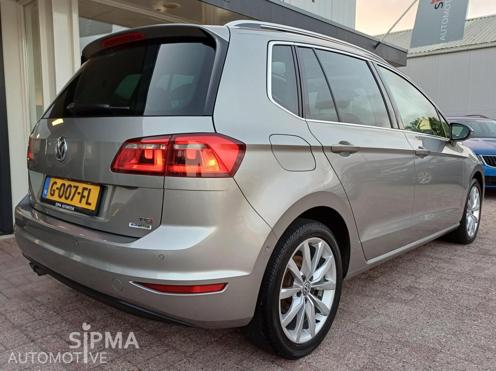 Foto van Volkswagen Golf Sportsvan