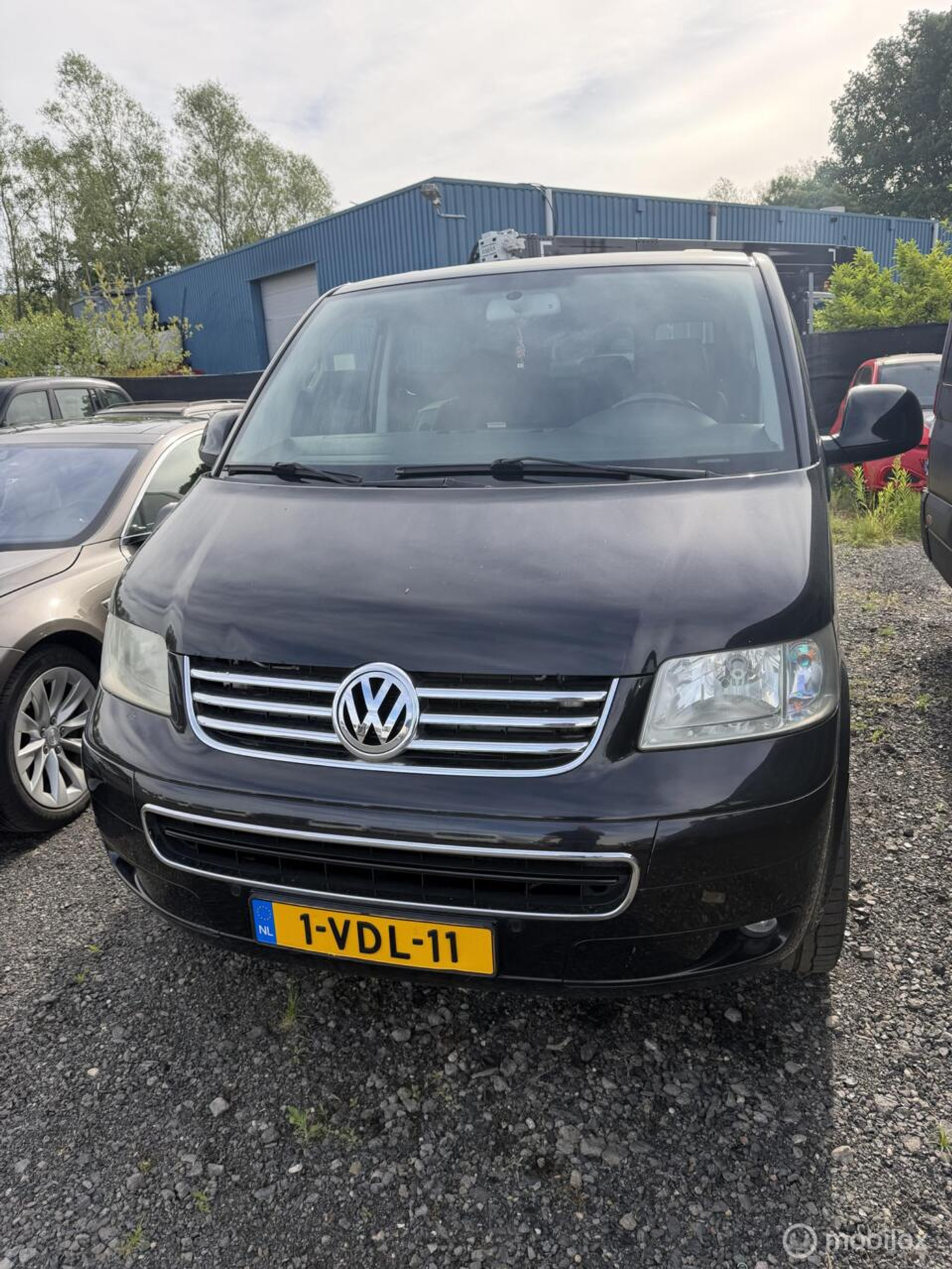 Volkswagen Transporter 2.5 TDI 340 Trendline DC 2009 - voorkant