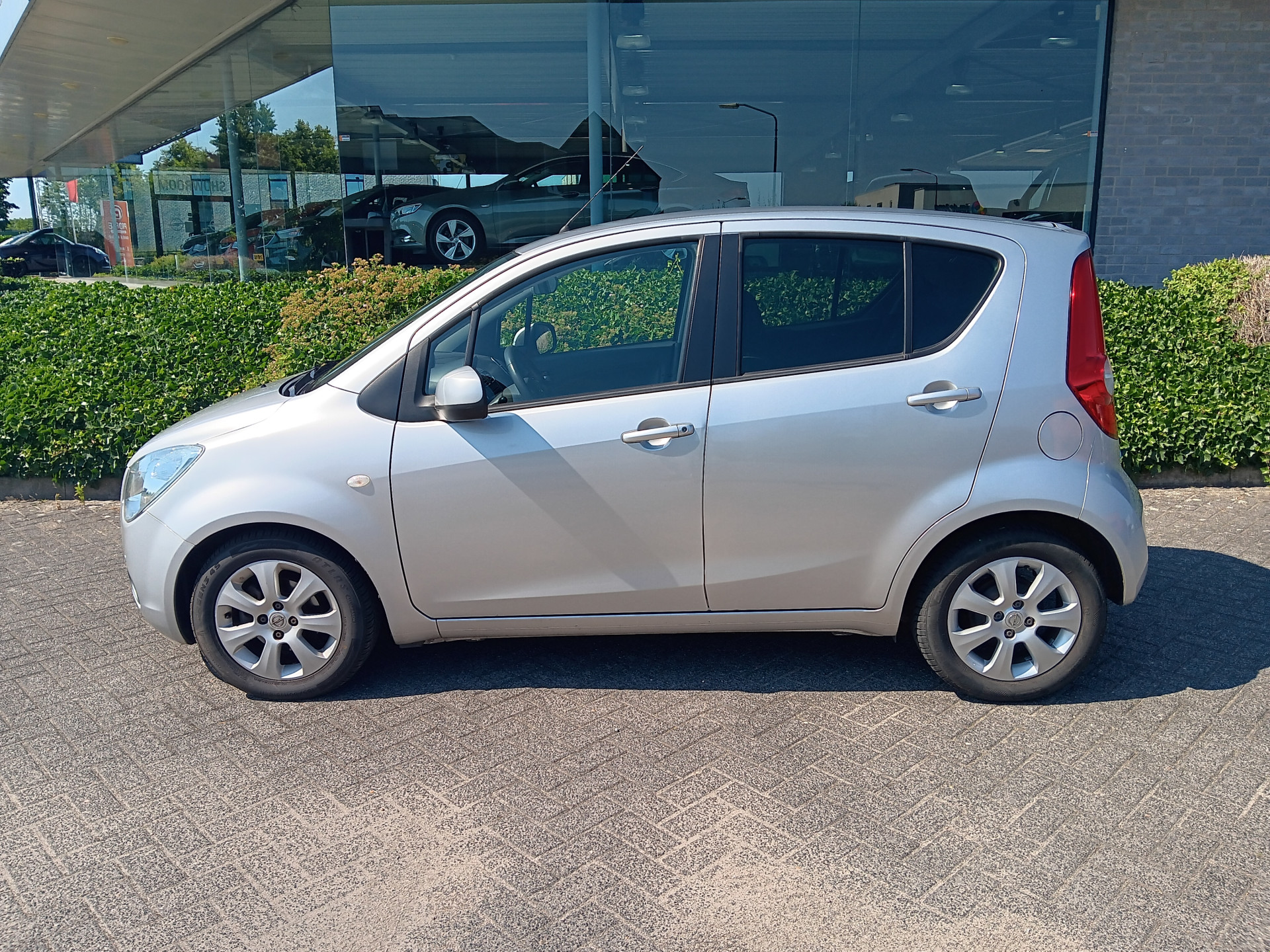 Foto van Opel Agila