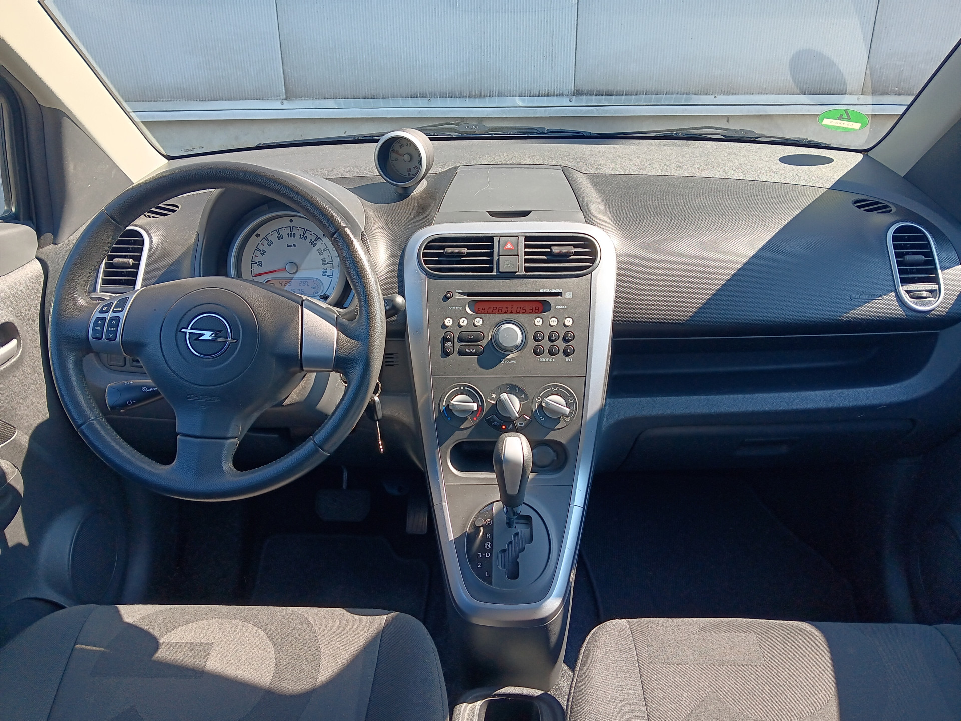 Foto van Opel Agila