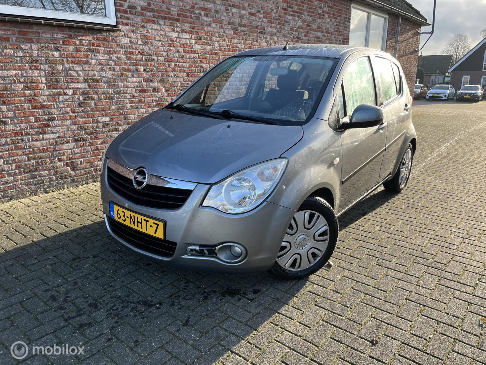 Opel Agila 1.0 Edition LPG 2010 - voorkant