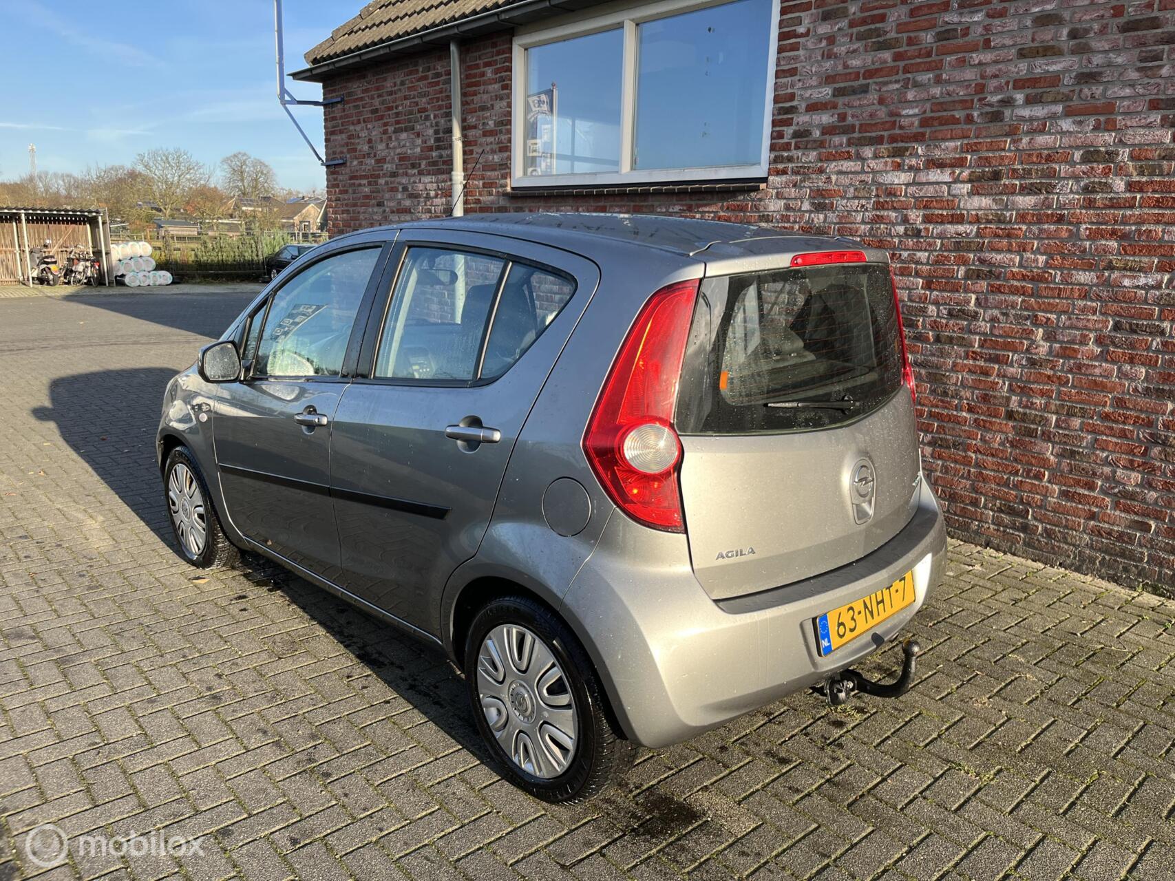 Foto van Opel Agila