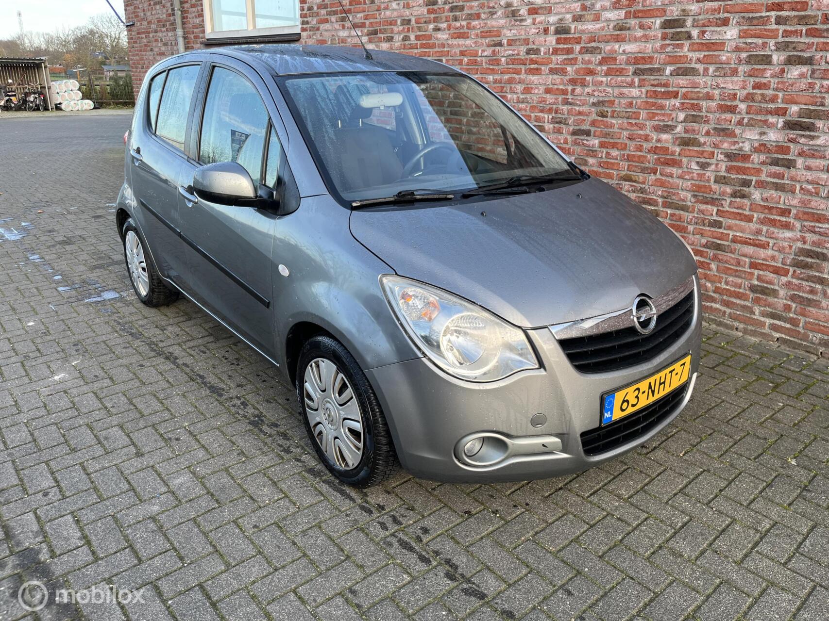 Foto van Opel Agila