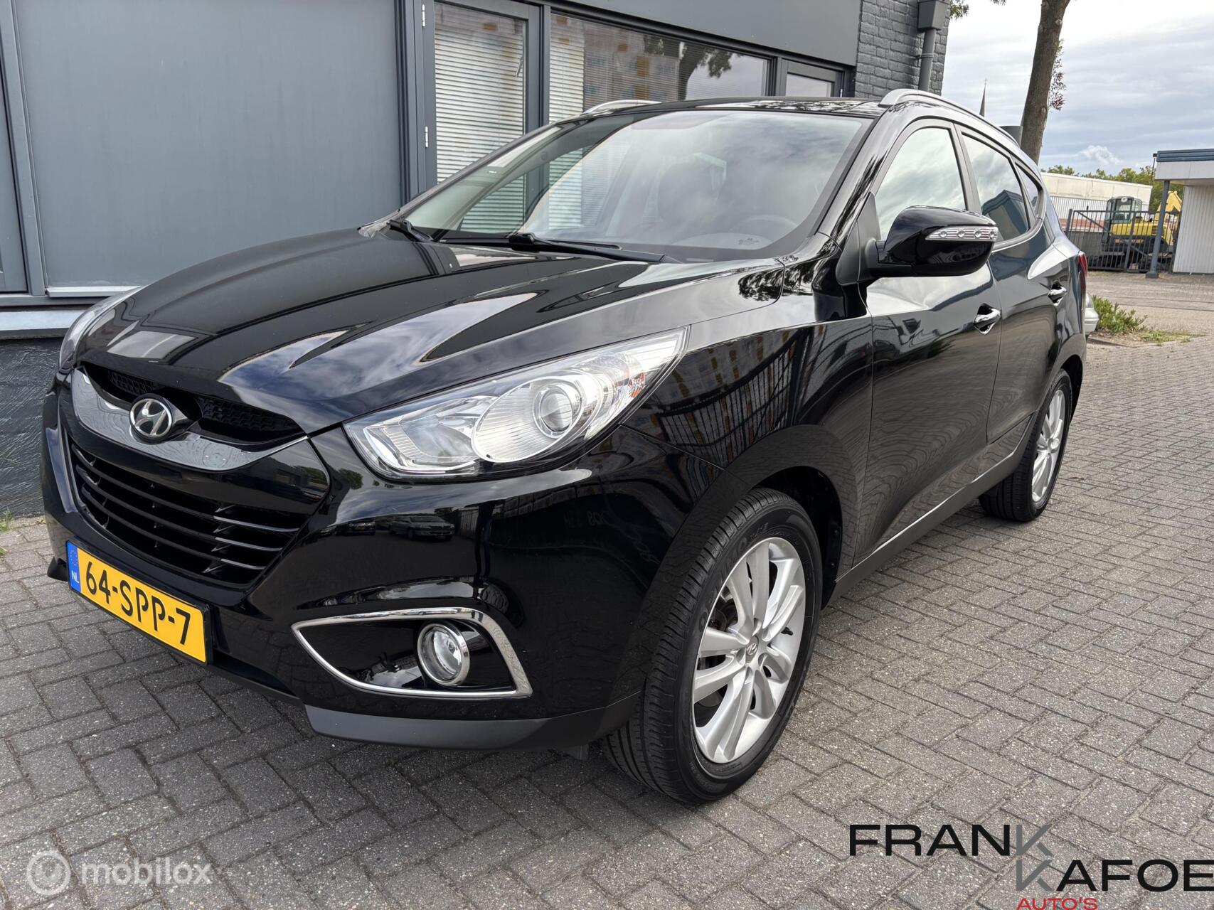 Hyundai Ix35 2.0i i-Catcher Automaat NAVI ECC Cruise PANO 18" Privacy glas 2011 - voorkant